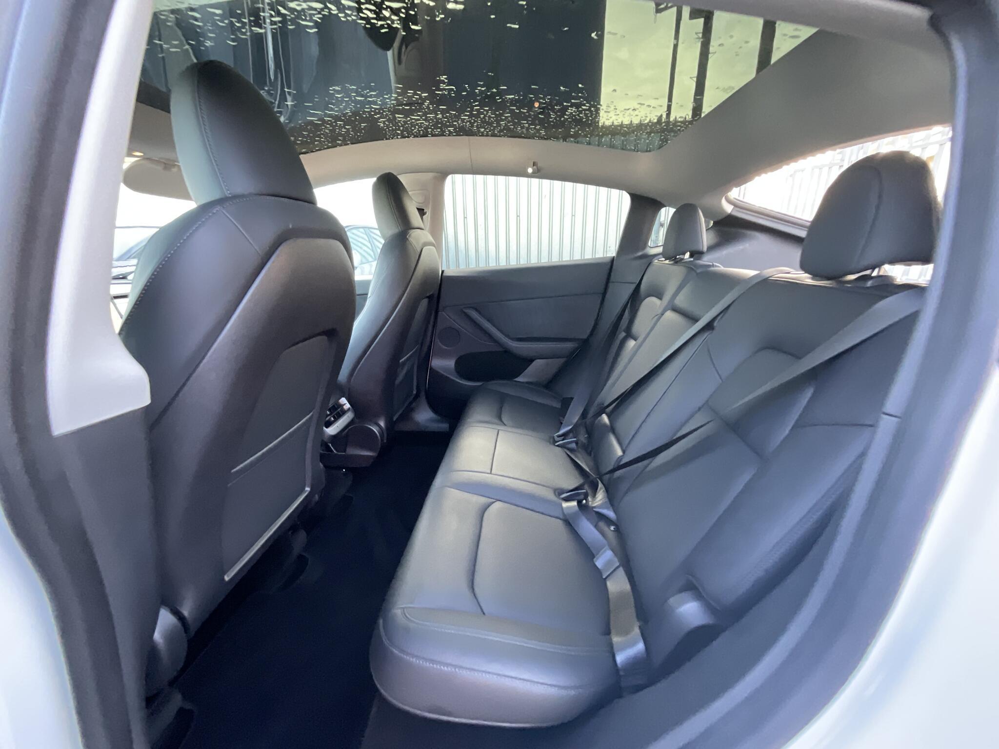 Tesla Model Y - Image 15