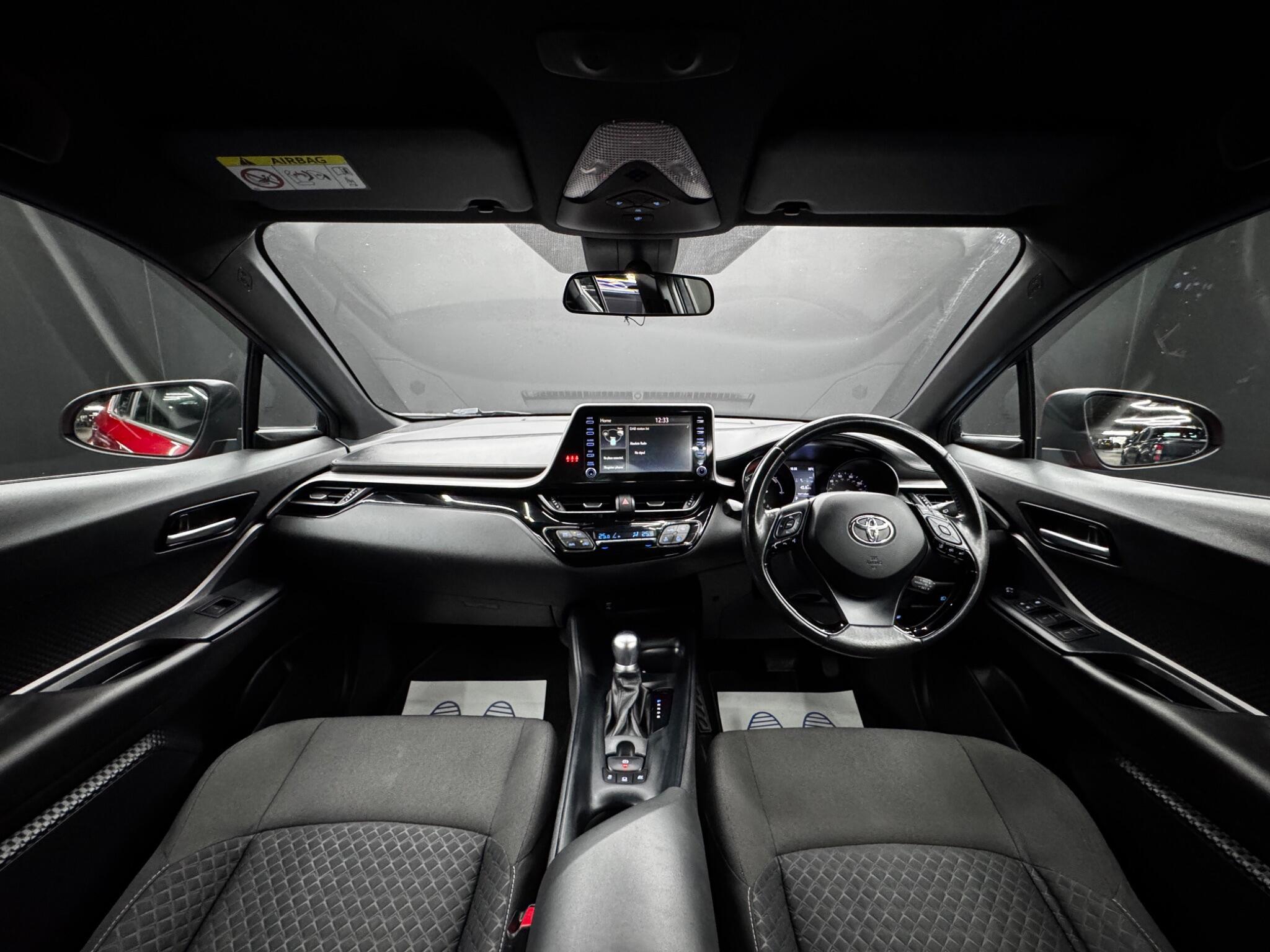 Toyota C-Hr - Image 17