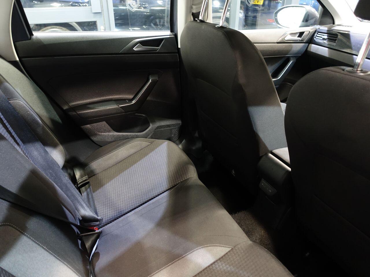 Volkswagen Taigo - Image 20