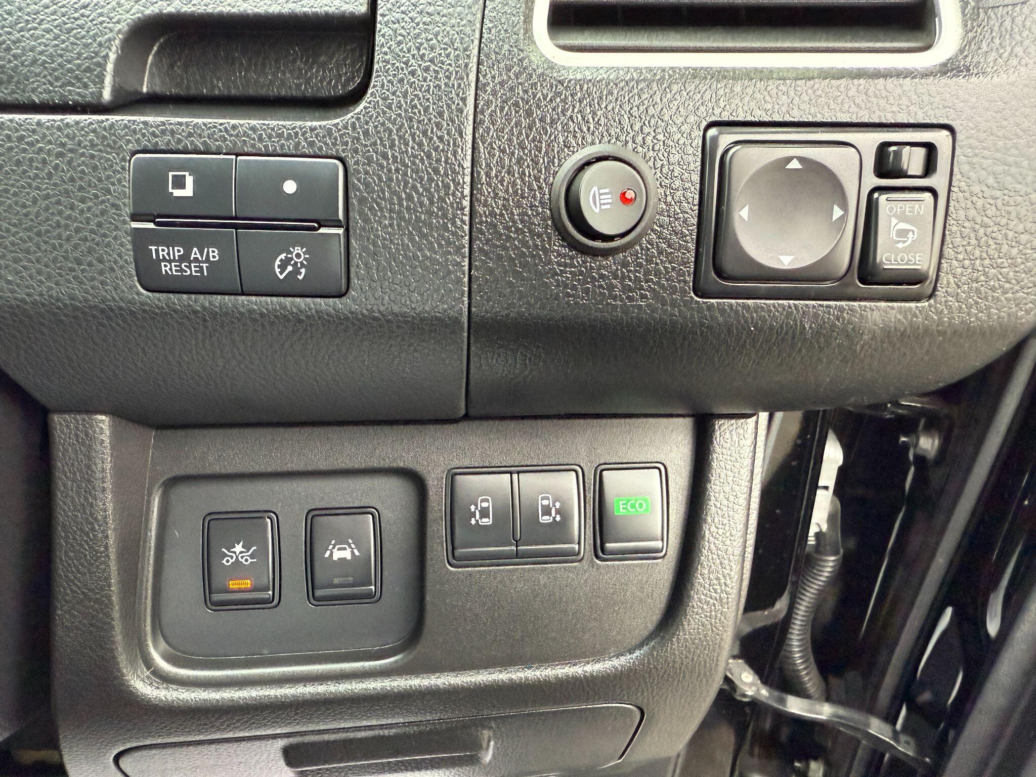 Nissan Serena - Image 50