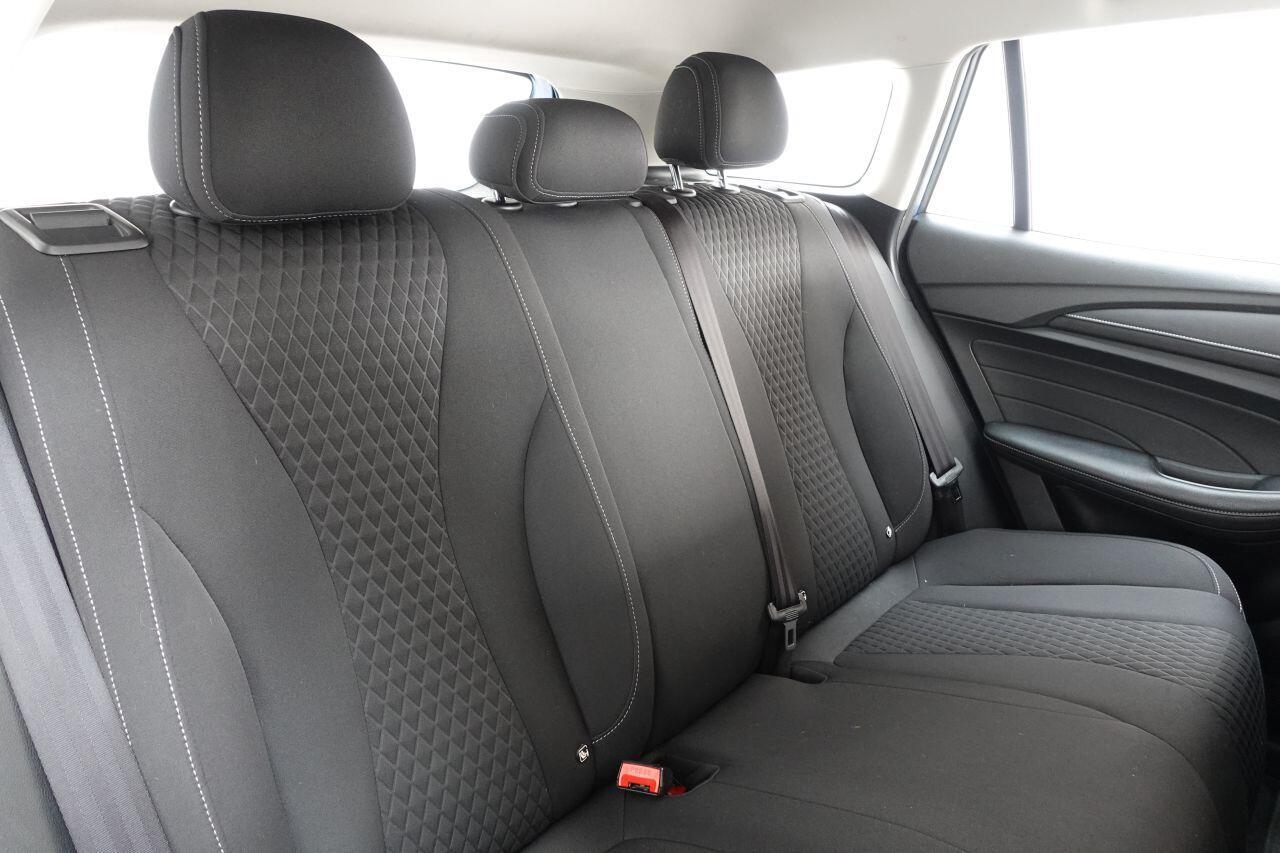 MG MG5 - Image 18