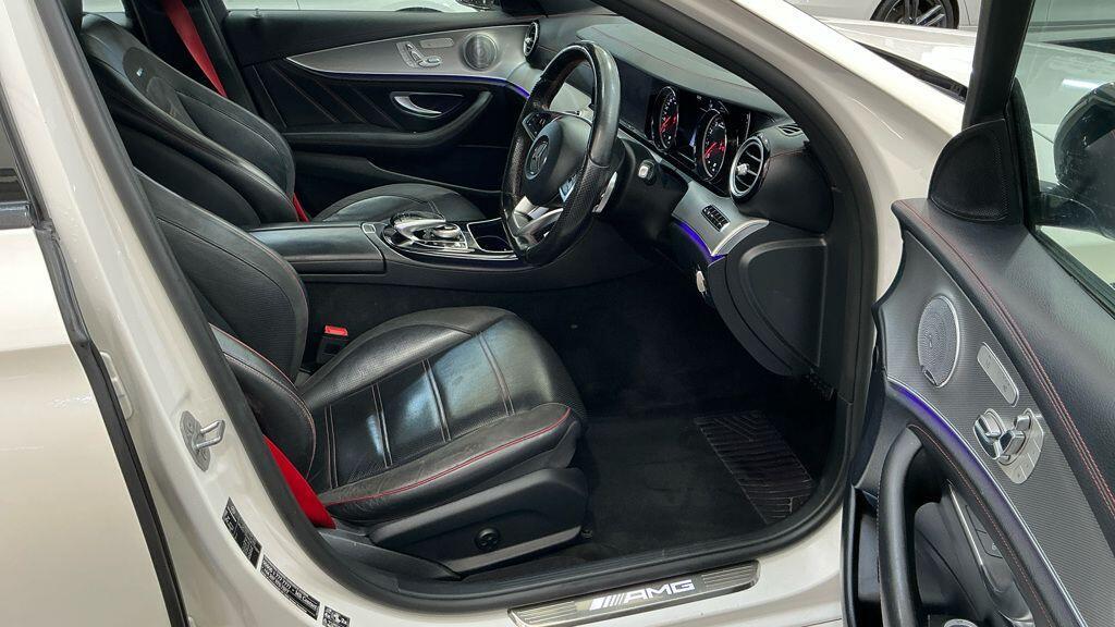 Mercedes-benz E Class - Image 2