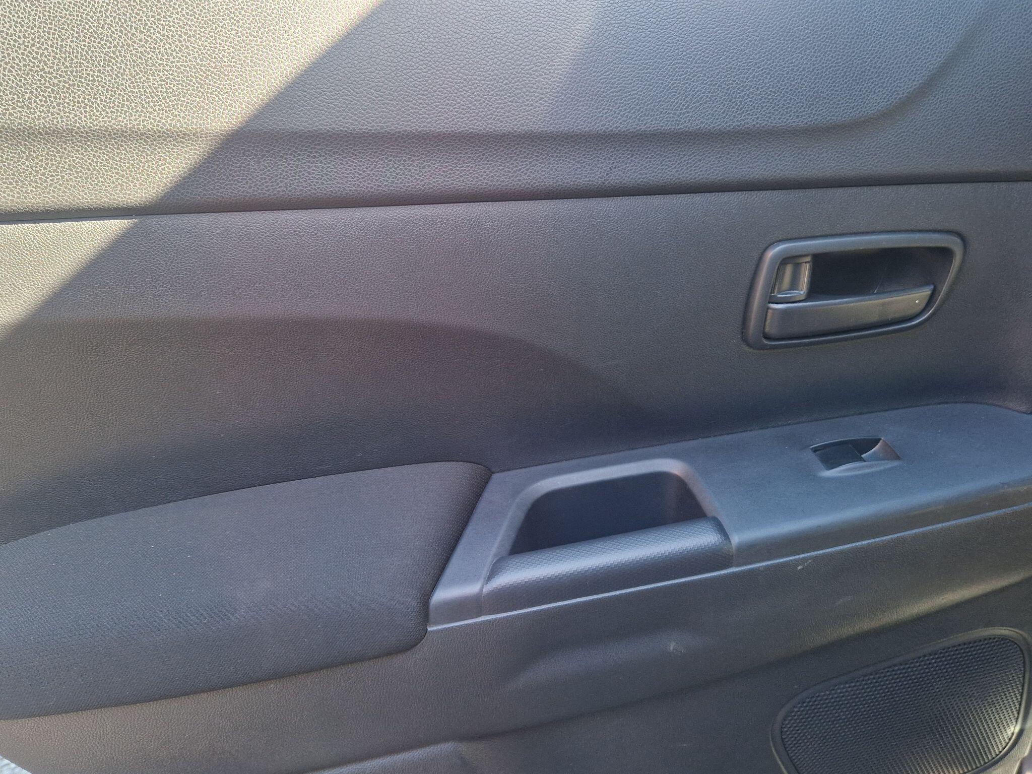 Mitsubishi ASX - Image 35