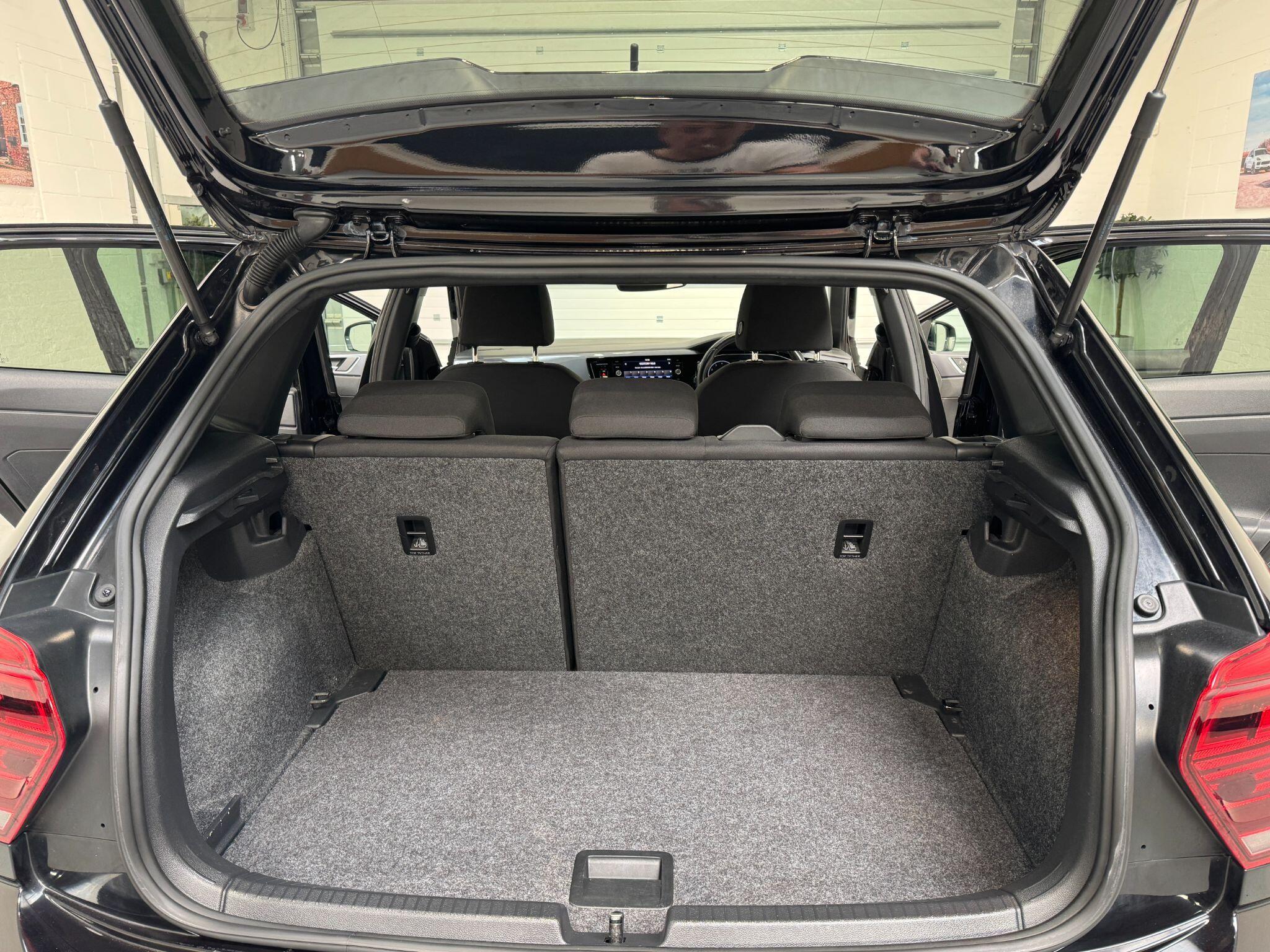 Volkswagen Polo - Image 56