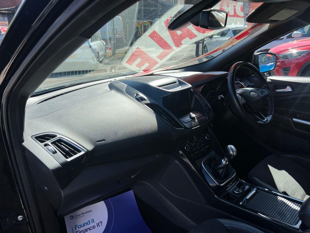 Ford Kuga - Image 17