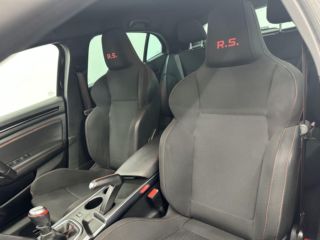 Renault Megane - Image 14