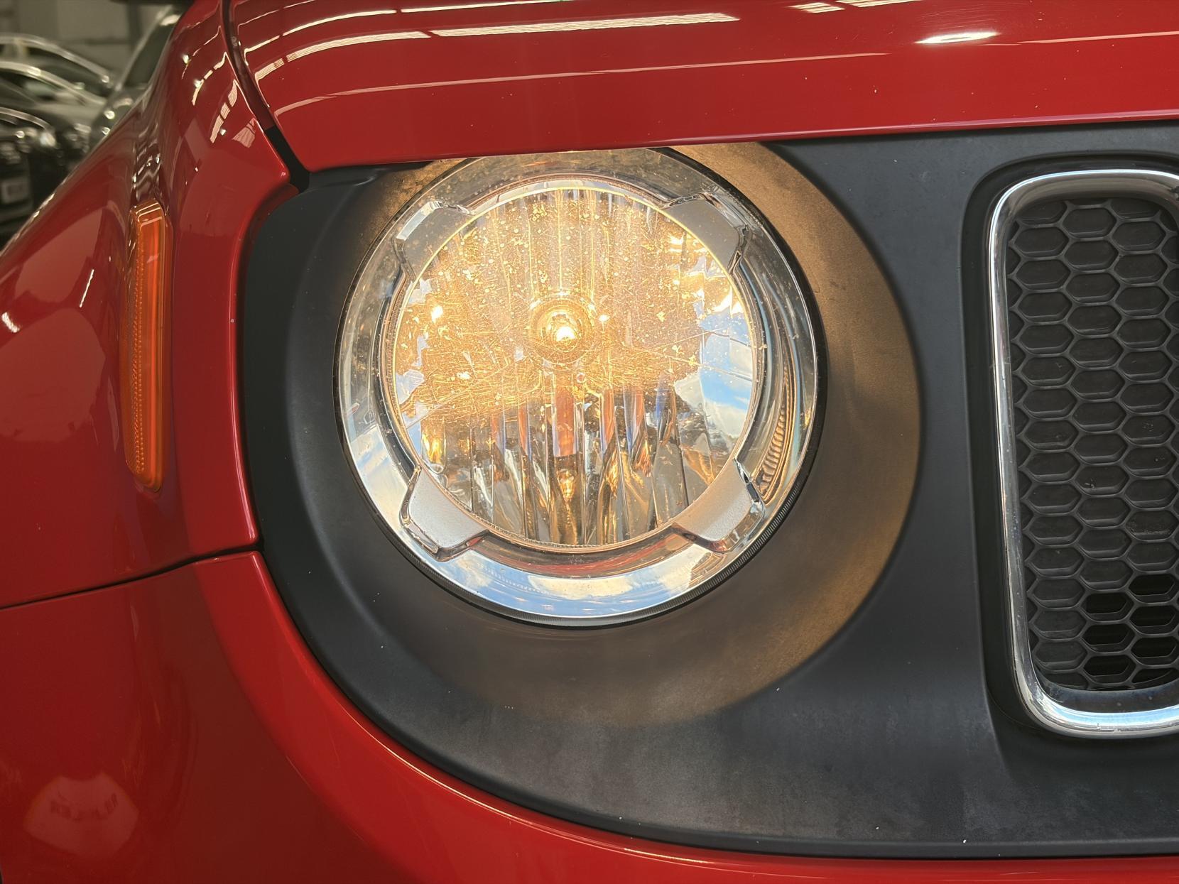 Jeep Renegade - Image 9
