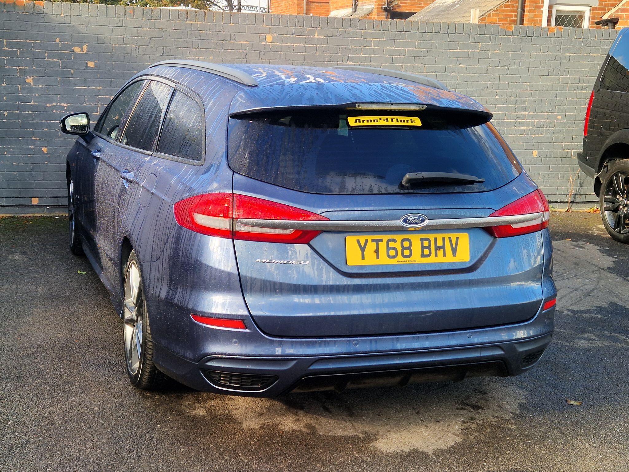 Ford Mondeo - Image 8