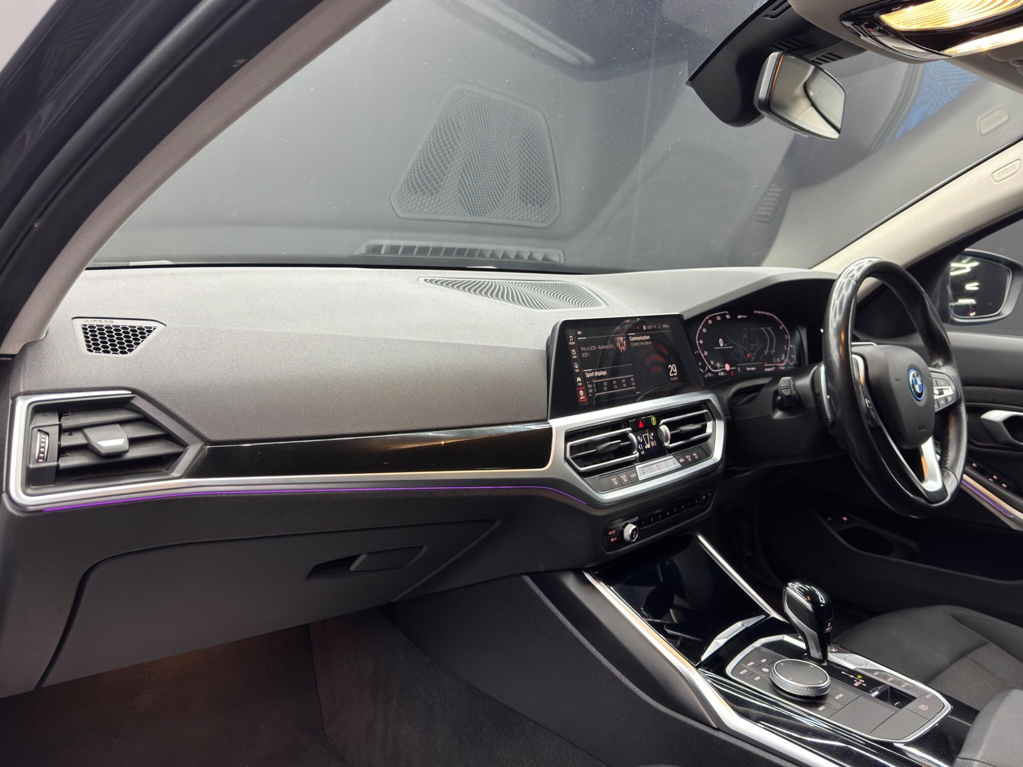 BMW 3 Series - Image 11