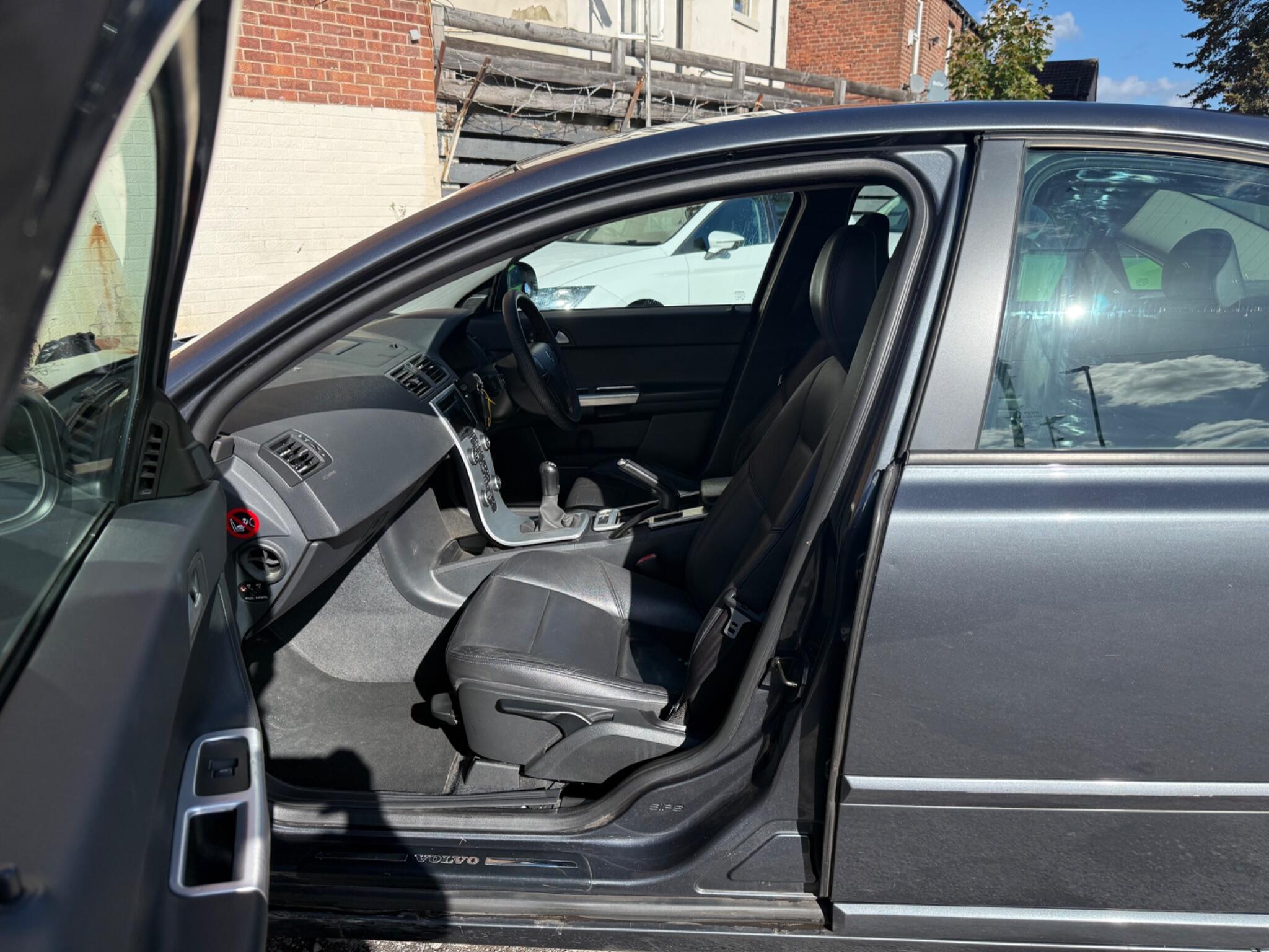 Volvo S40 - Image 20