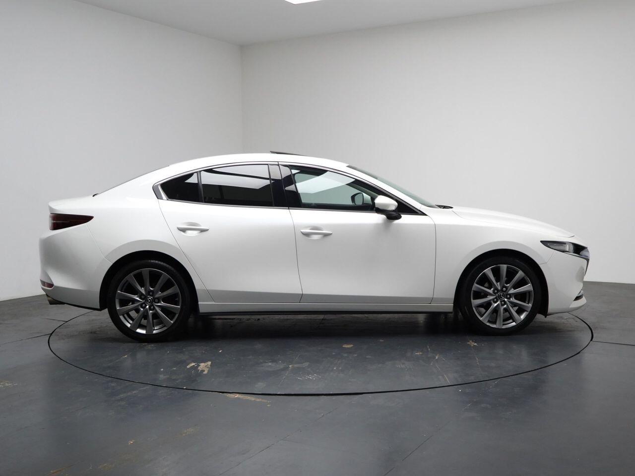 Mazda MAZDA3 - Image 14