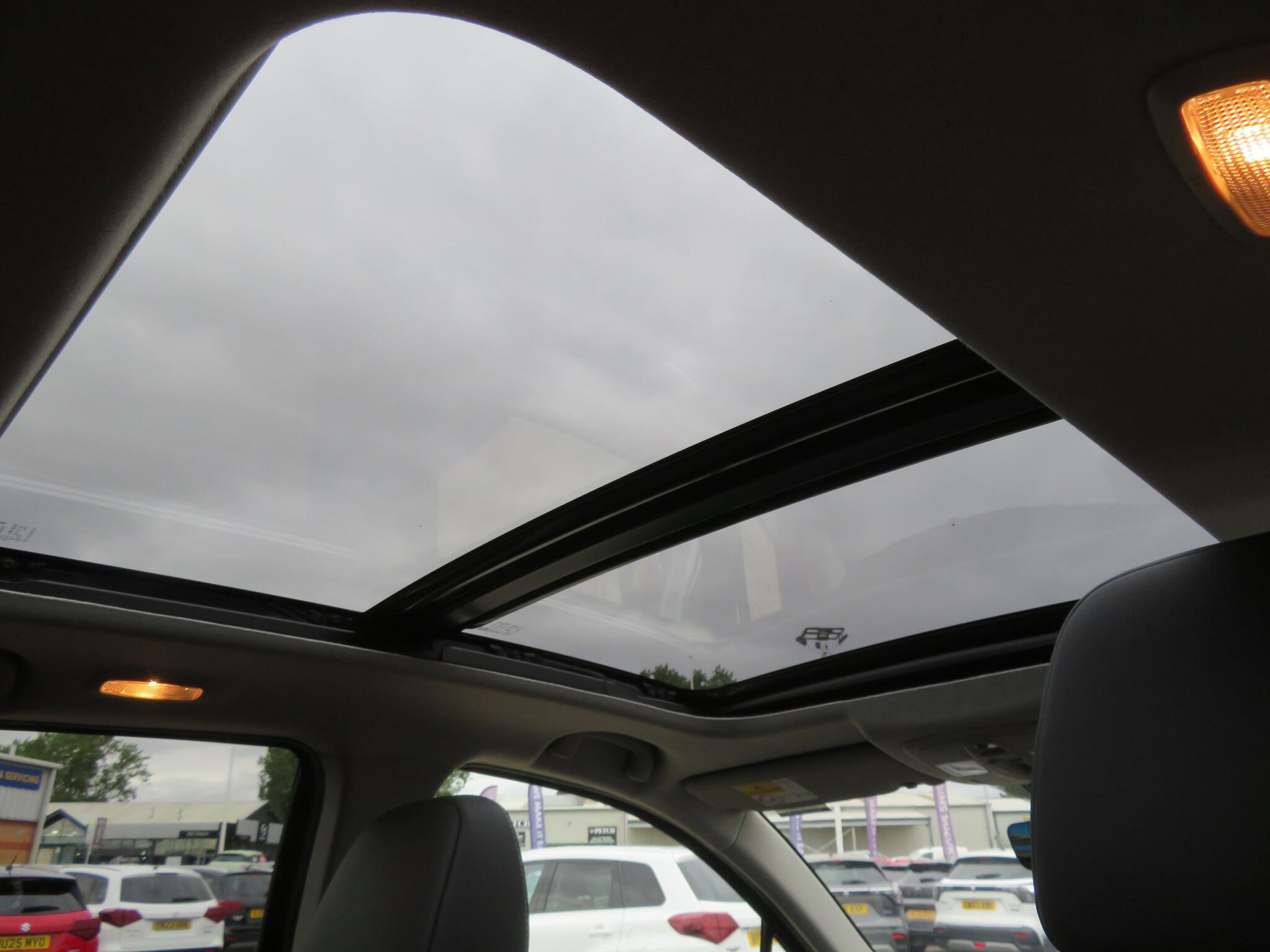 Suzuki S-Cross - Image 16