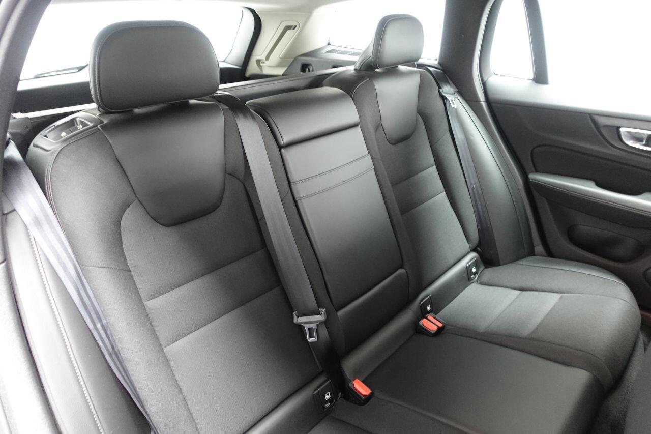 Volvo V60 - Image 18