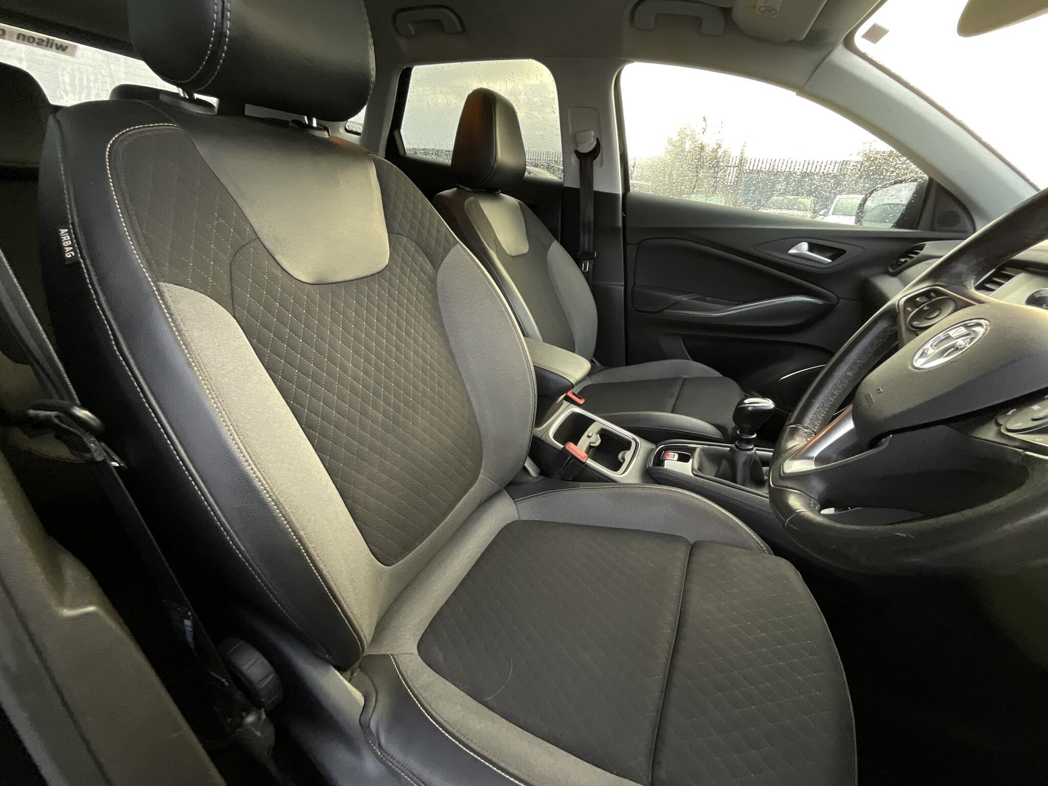 Vauxhall Grandland X - Image 8