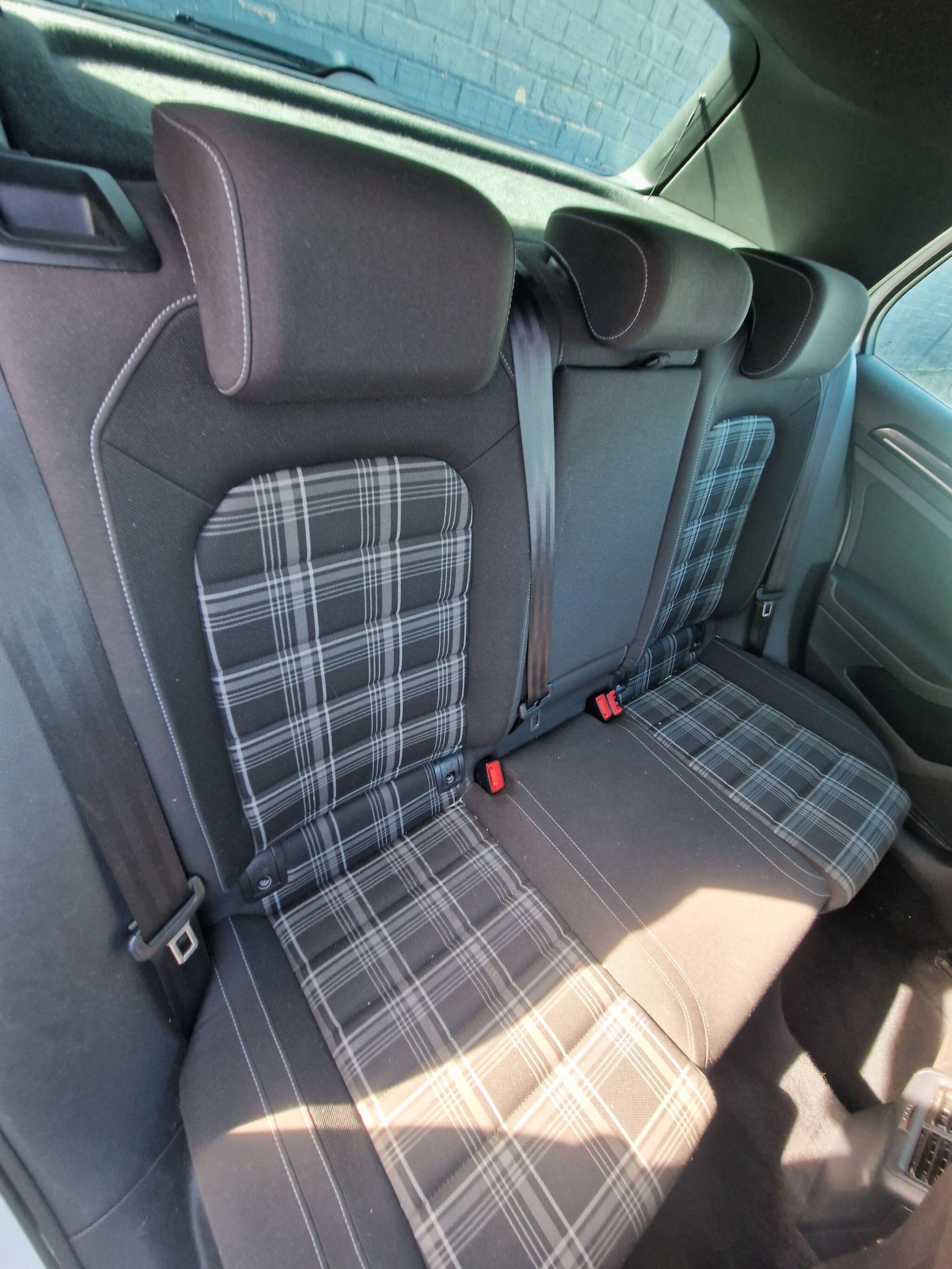 Volkswagen Golf - Image 46