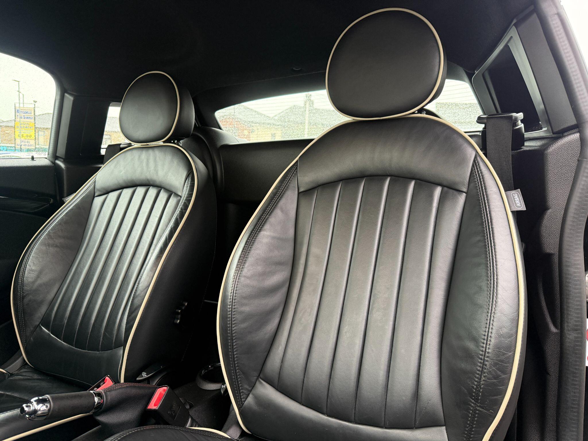 MINI Coupe - Image 4