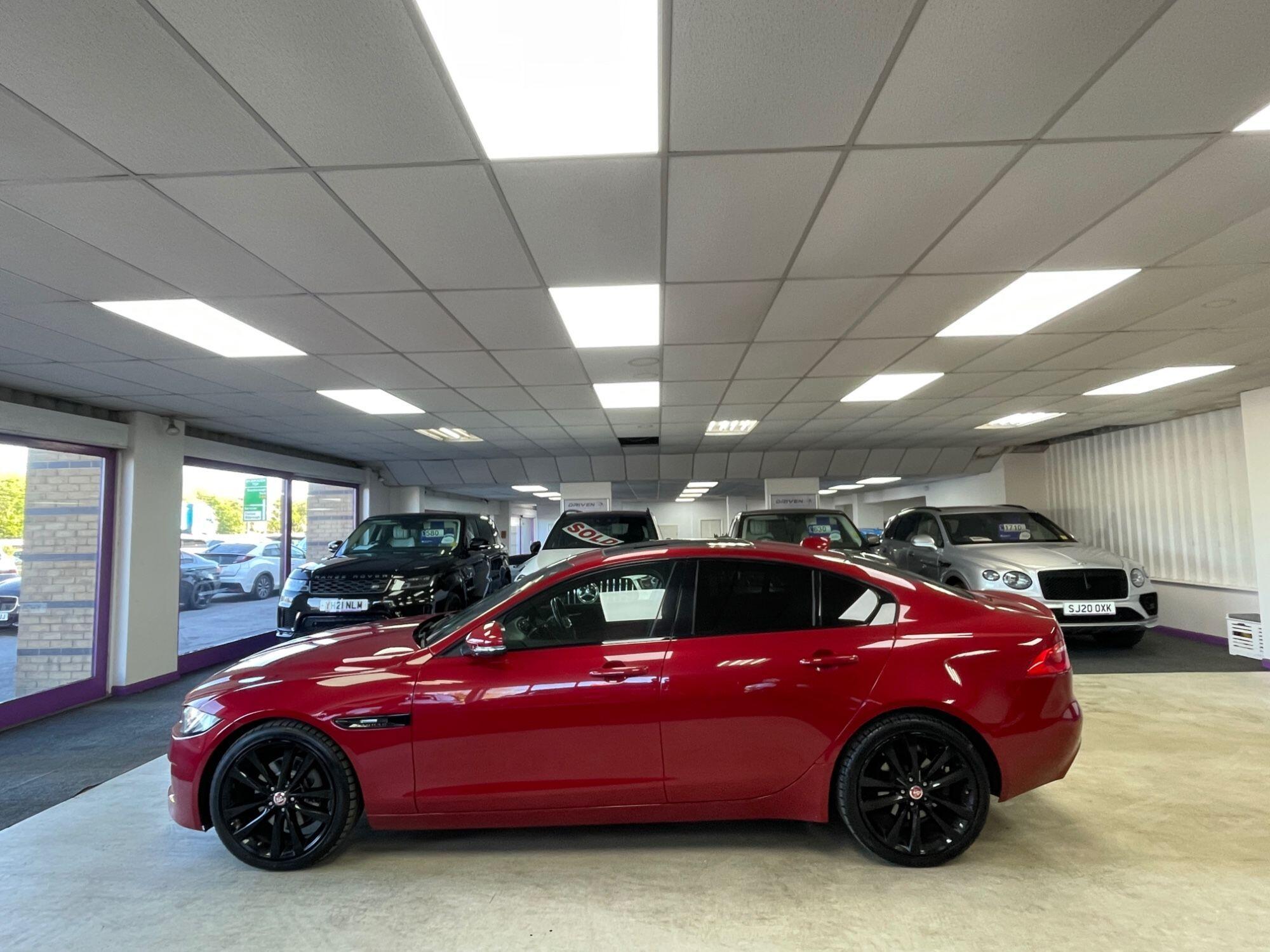 Jaguar XE - Image 12