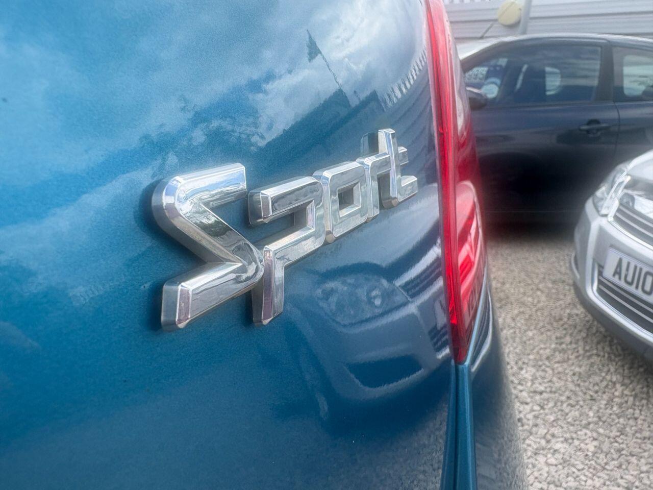 Mazda MAZDA2 - Image 9