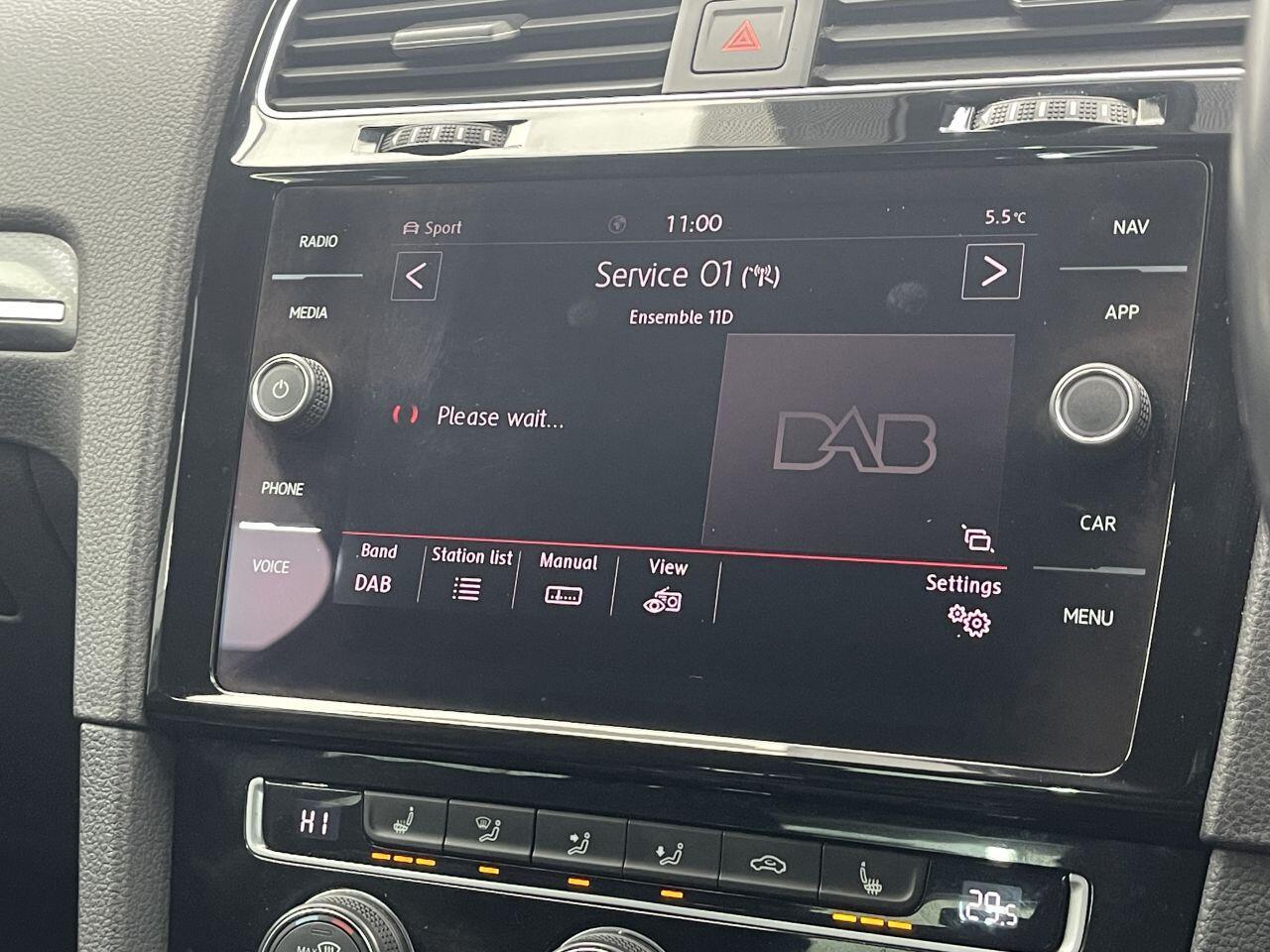 Volkswagen Golf - Image 40