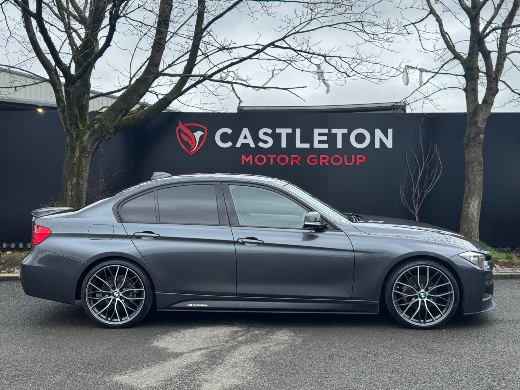 BMW 3 Series - Image 8