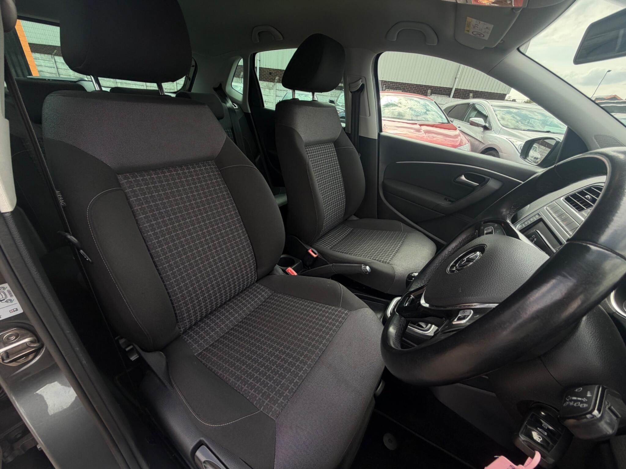 Volkswagen Polo - Image 11