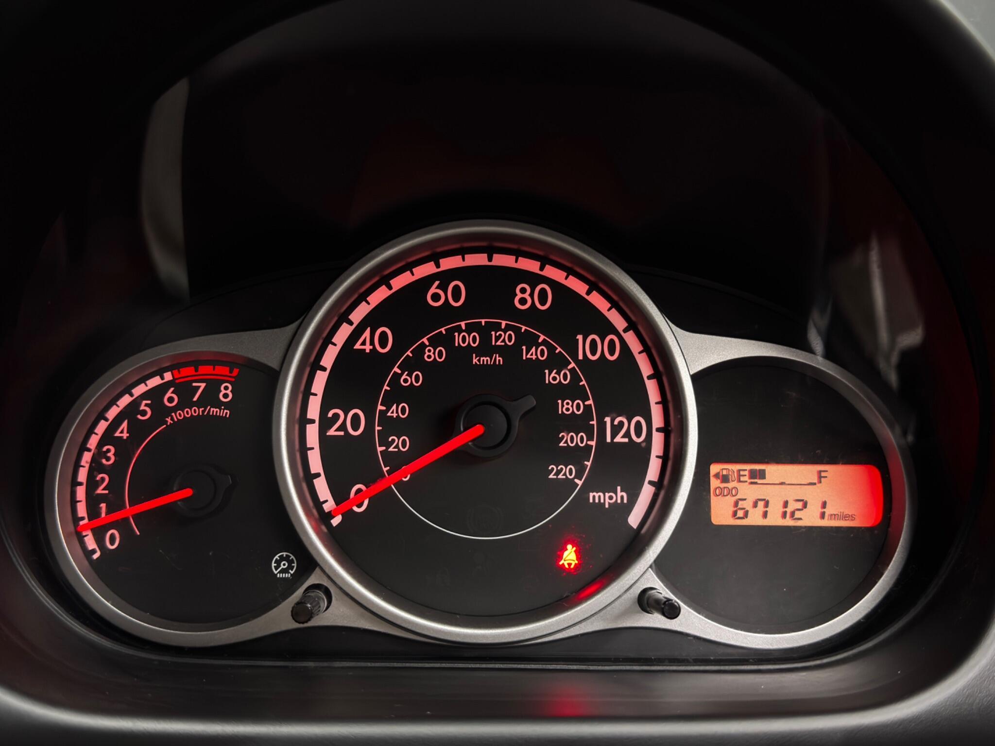 Mazda MAZDA2 - Image 19