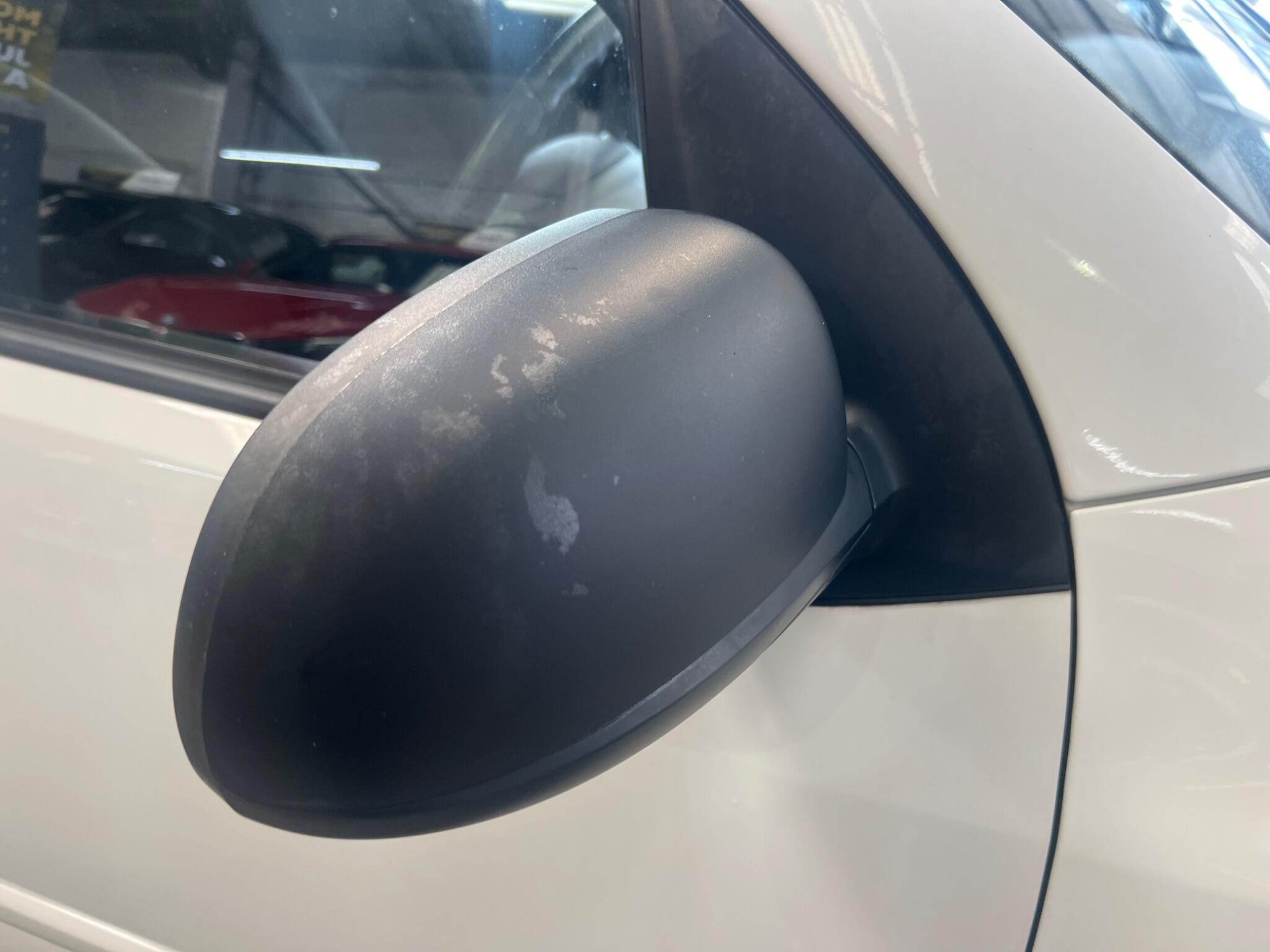 Hyundai i10 - Image 11