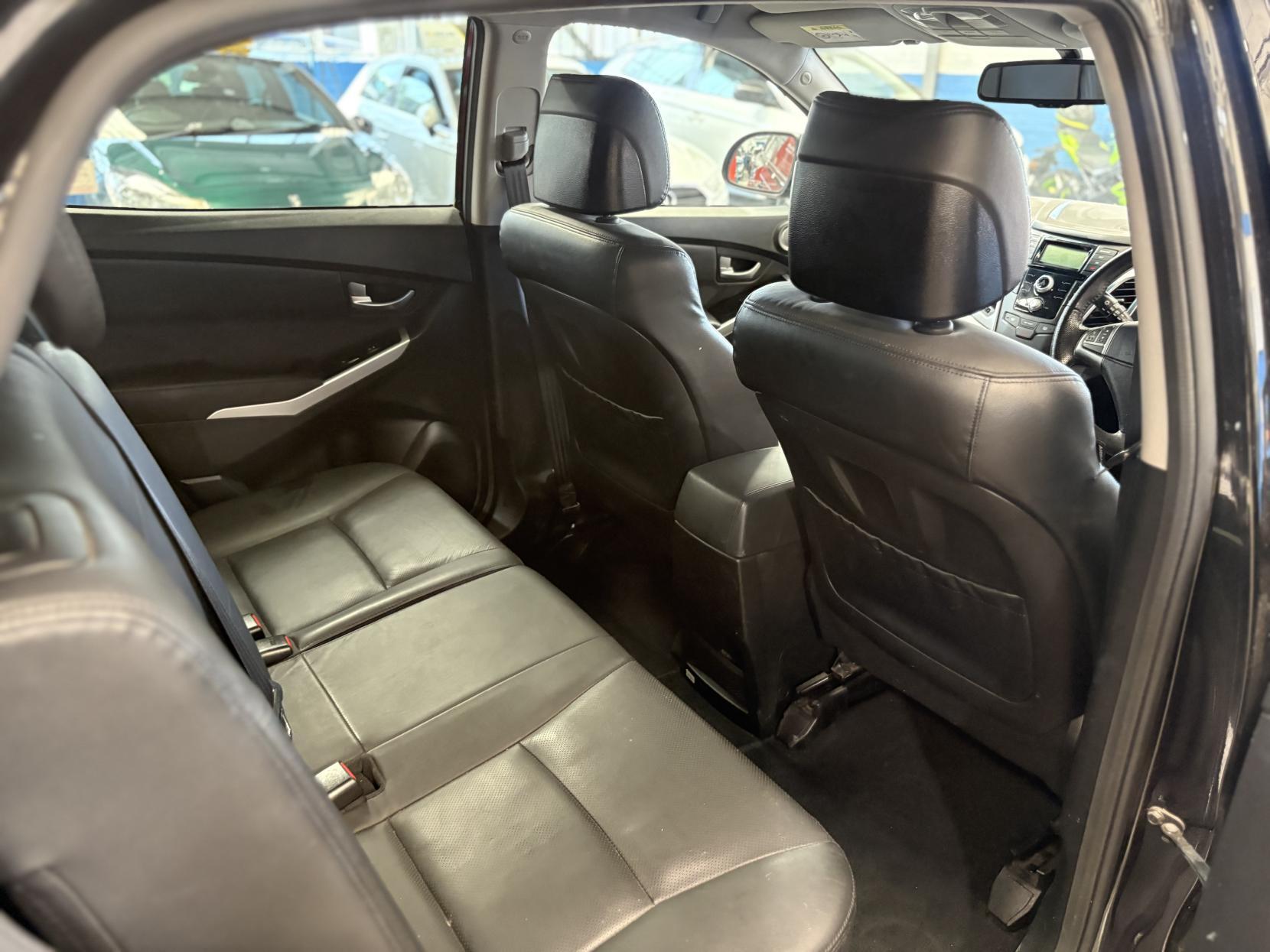 Ssangyong Korando - Image 17
