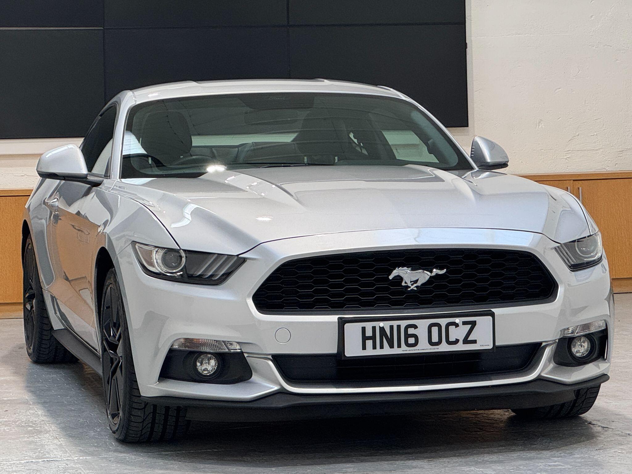 Ford Mustang - Image 6