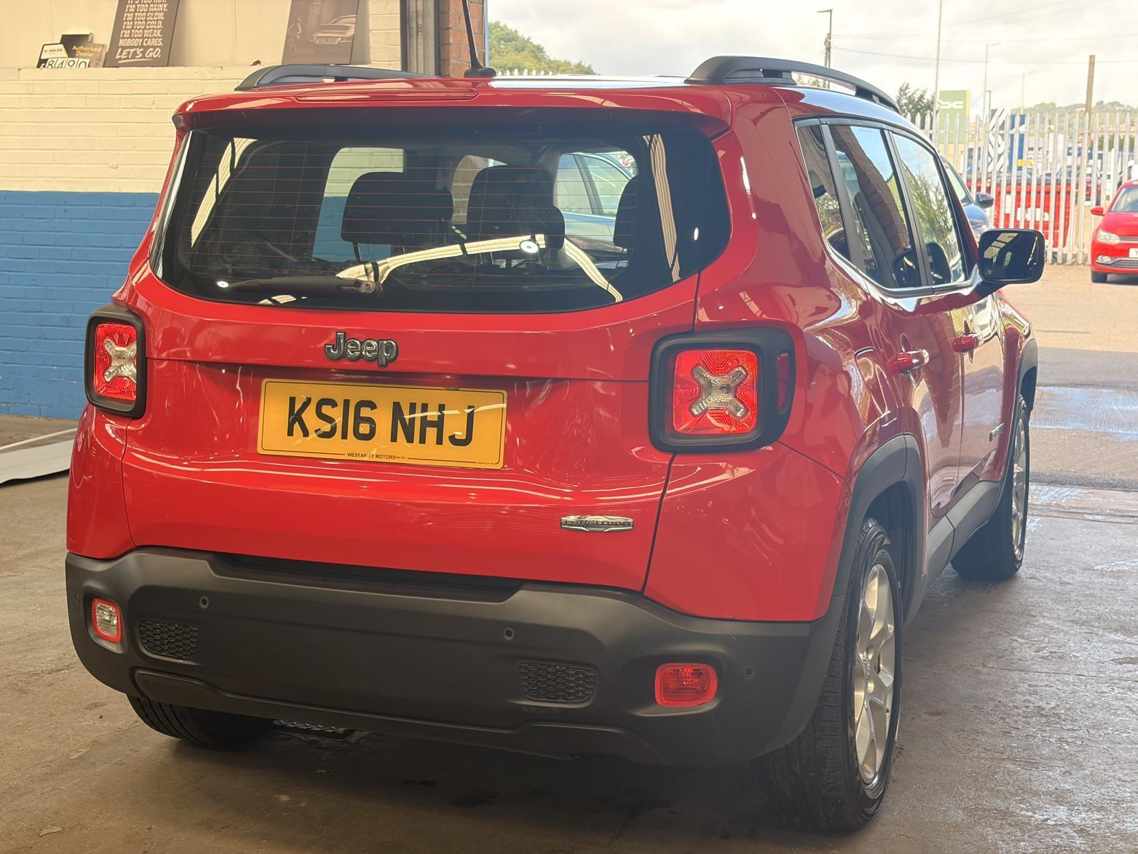 Jeep Renegade - Image 7