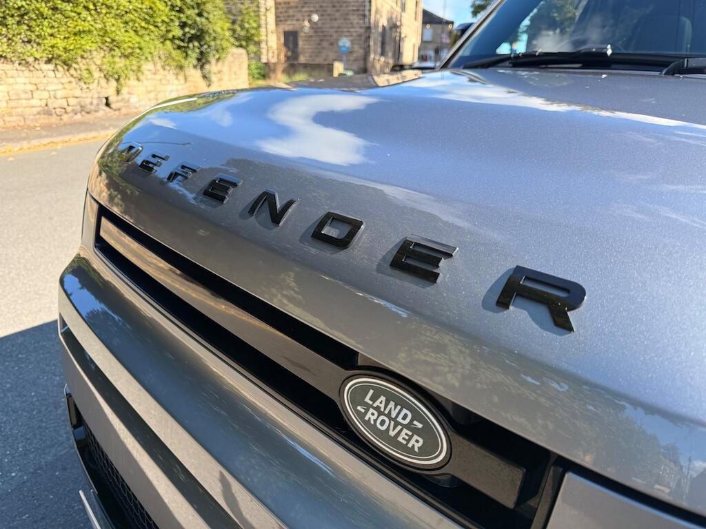 Land Rover Defender 110 - Image 20