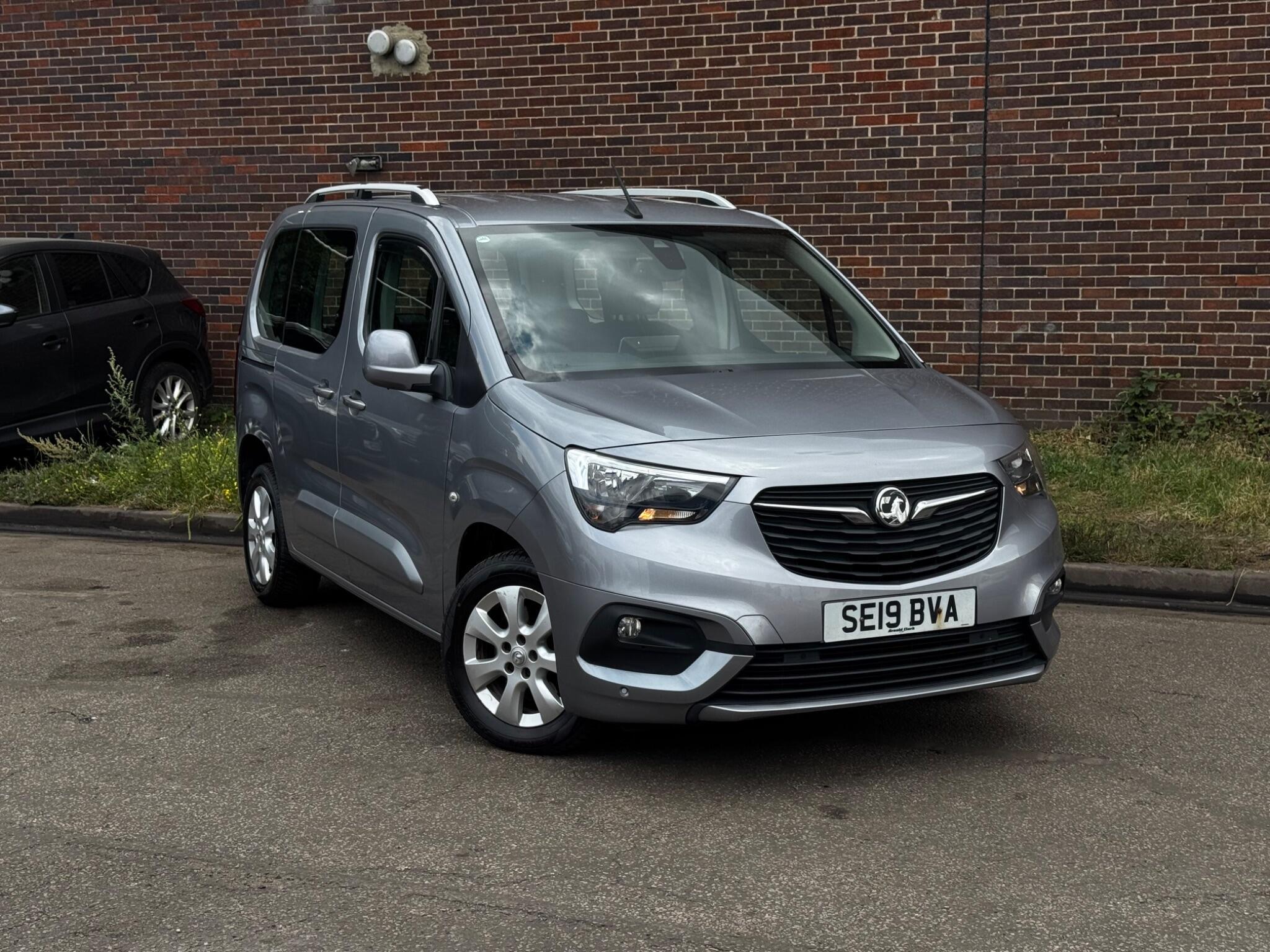 Vauxhall Combo Life - Image 7