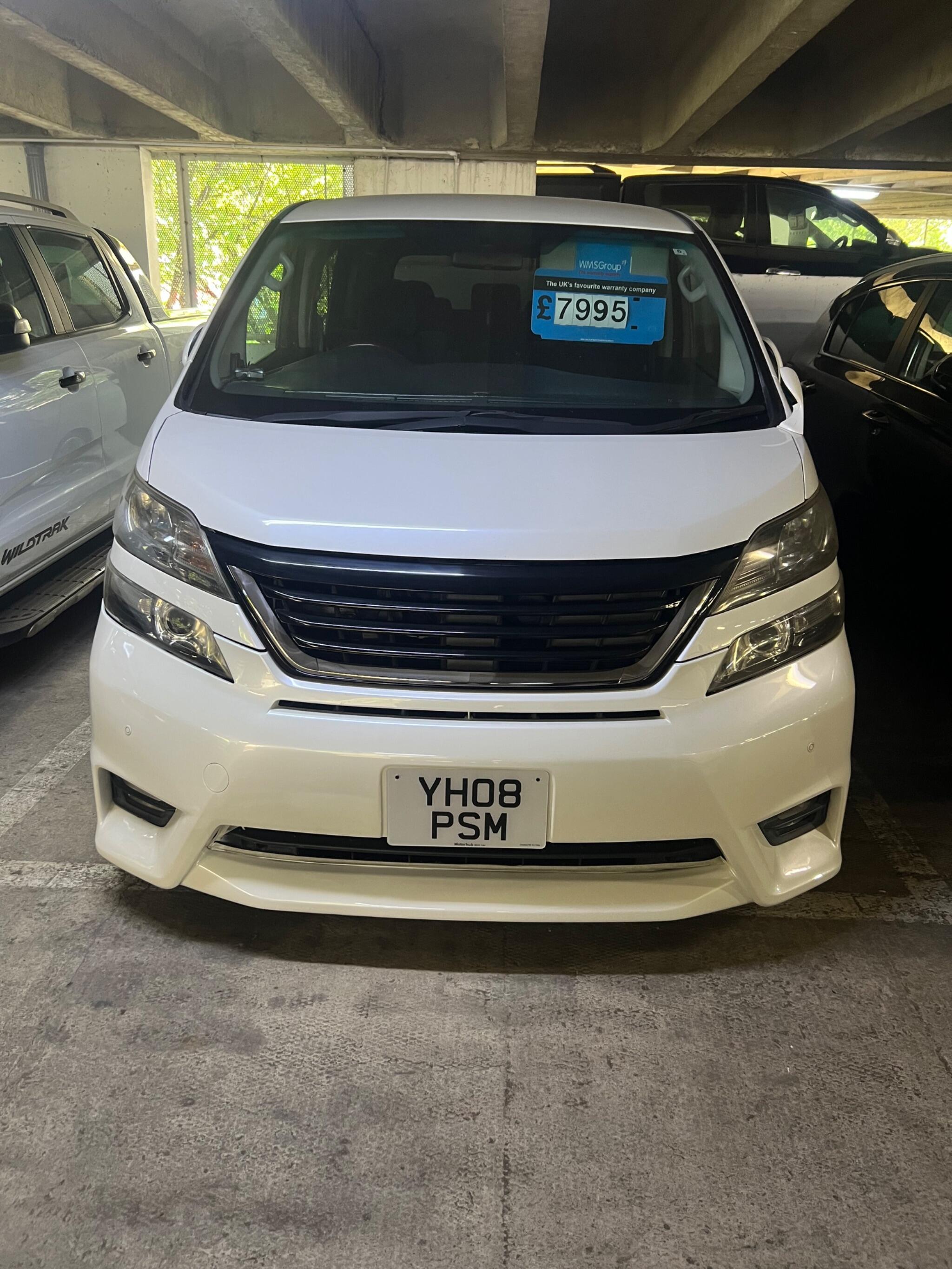 Toyota Vellfire - Image 14