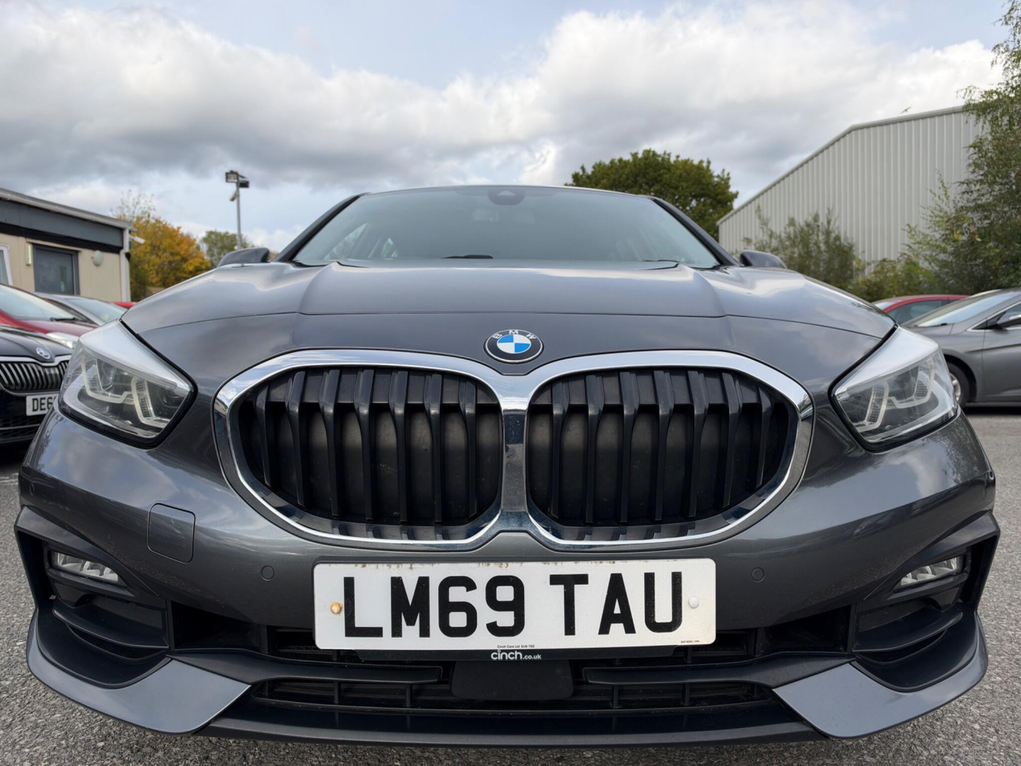 BMW 1 Series - Image 2