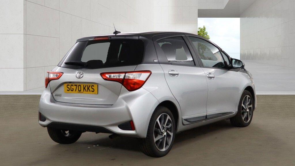 Toyota Yaris - Image 5