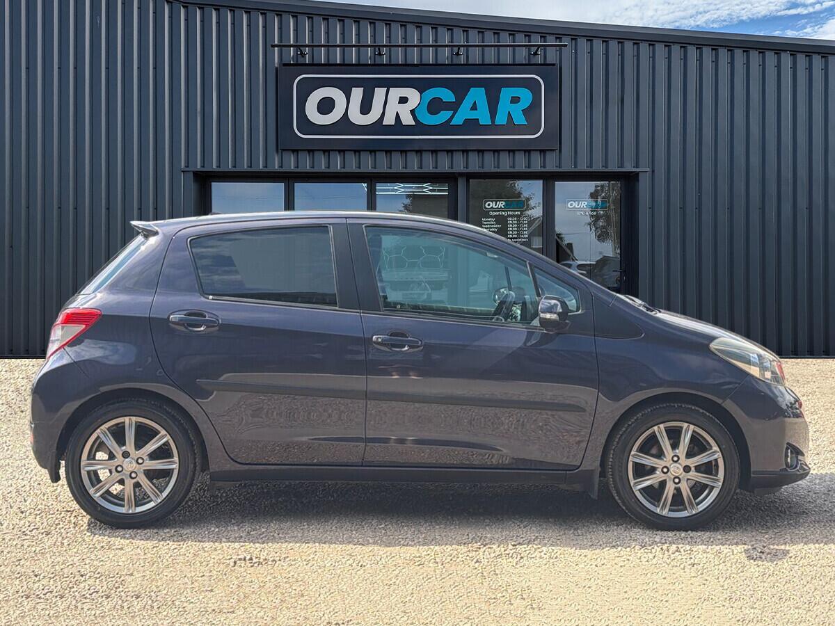 Toyota Yaris - Image 2