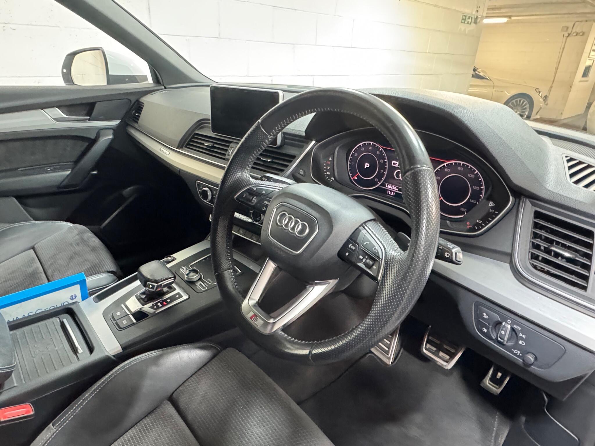 Audi Q5 - Image 9