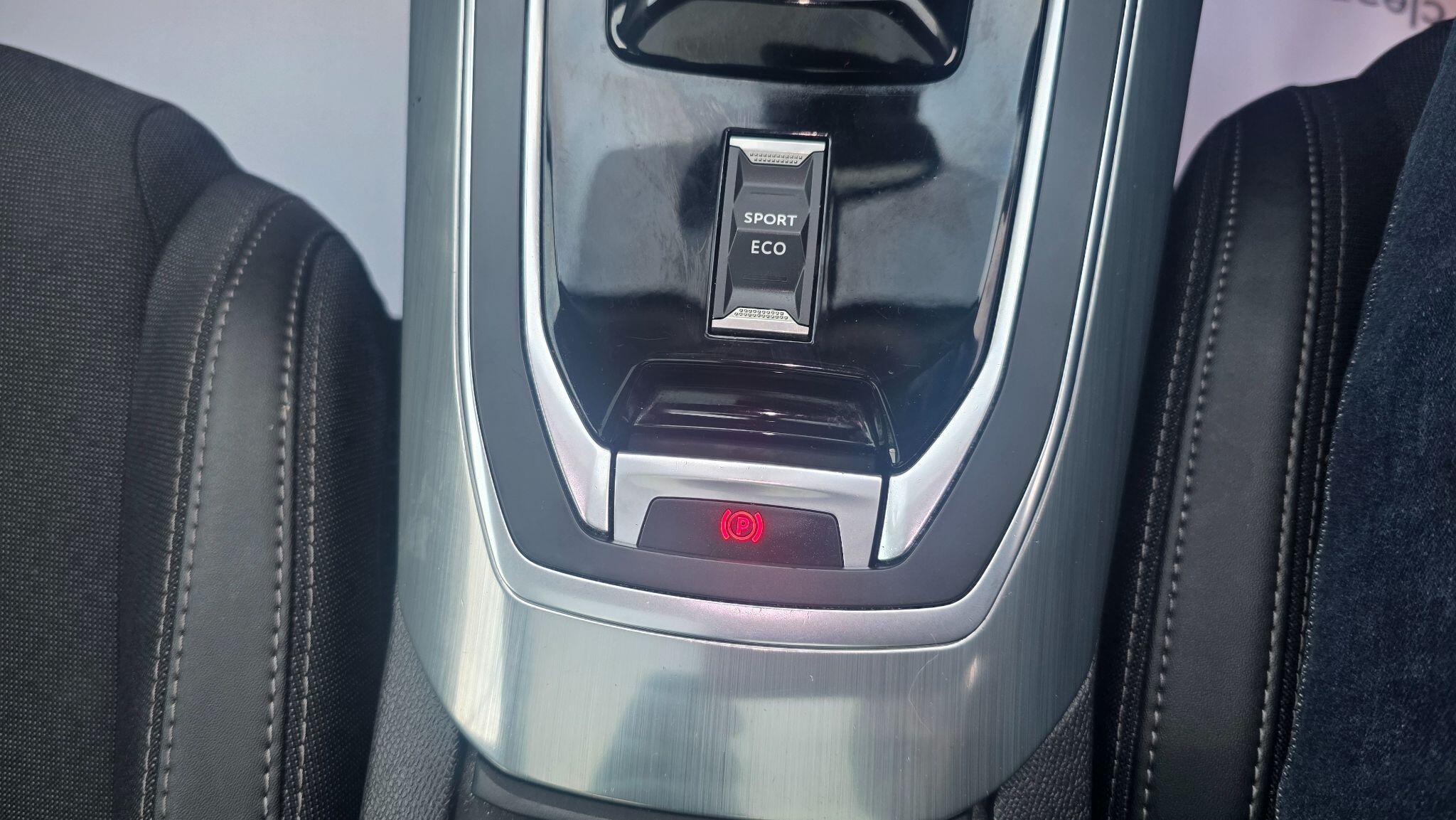 Peugeot 308 SW - Image 35