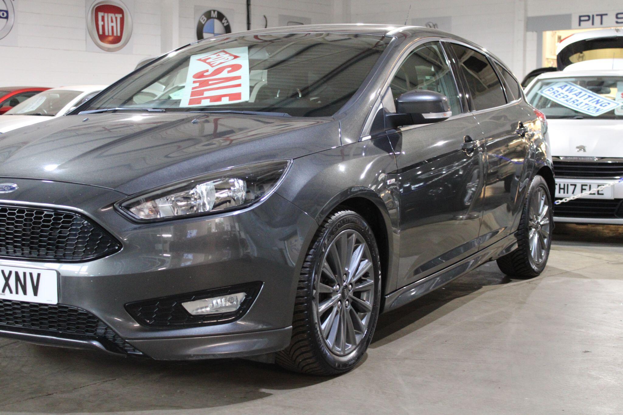 Ford Focus - Image 8