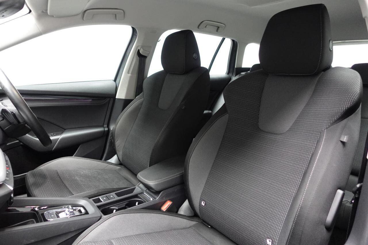 Skoda Octavia - Image 22