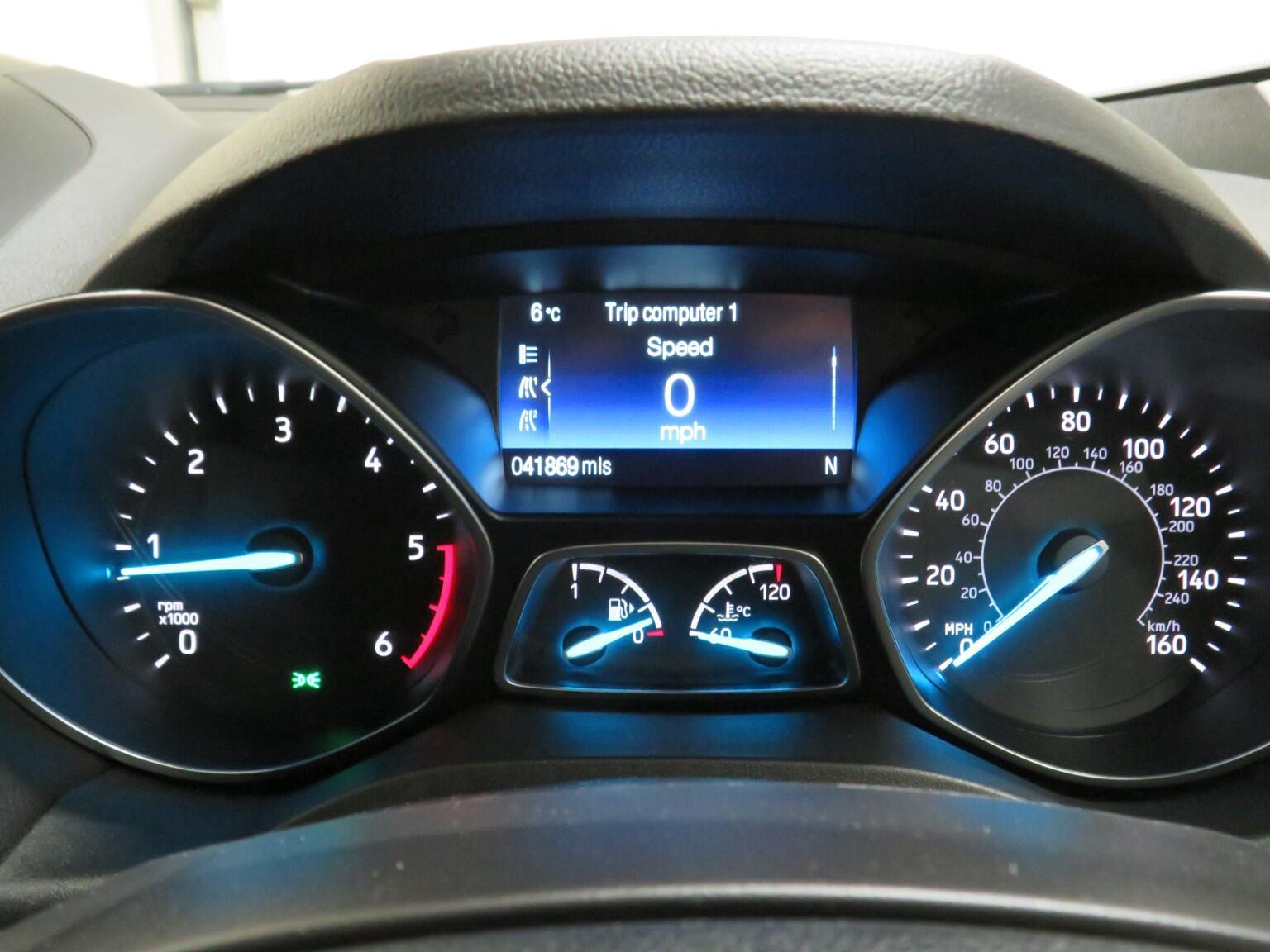 Ford Kuga - Image 17