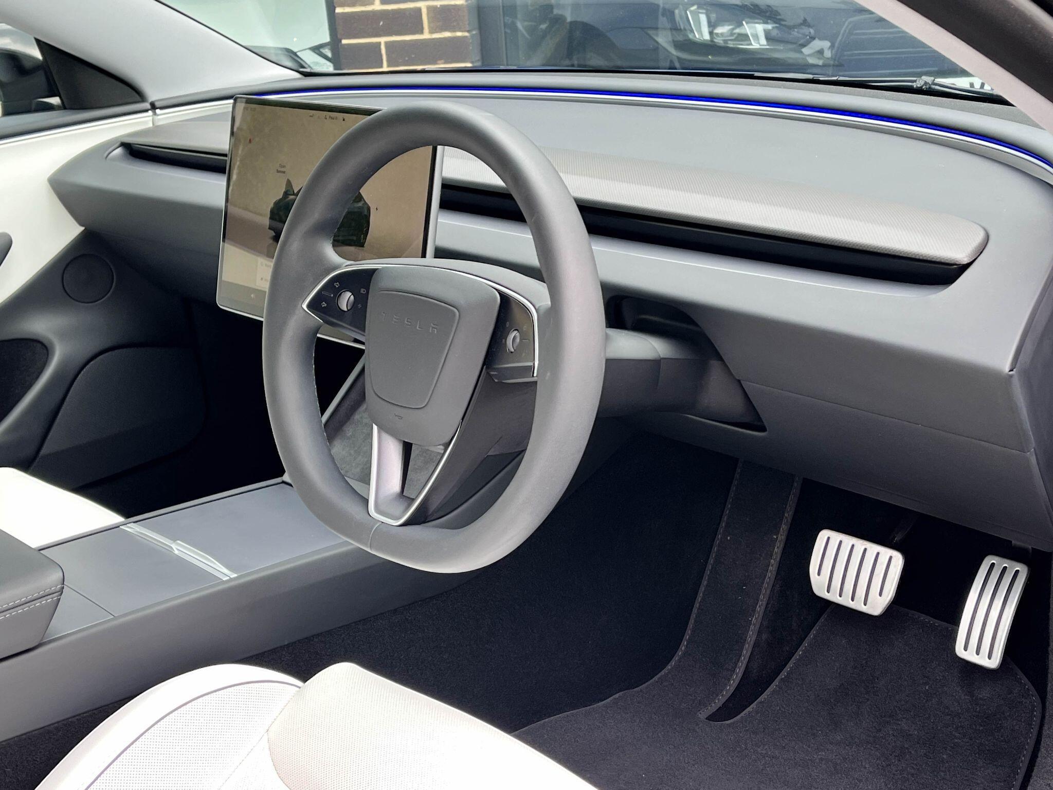 Tesla Model 3 - Image 18