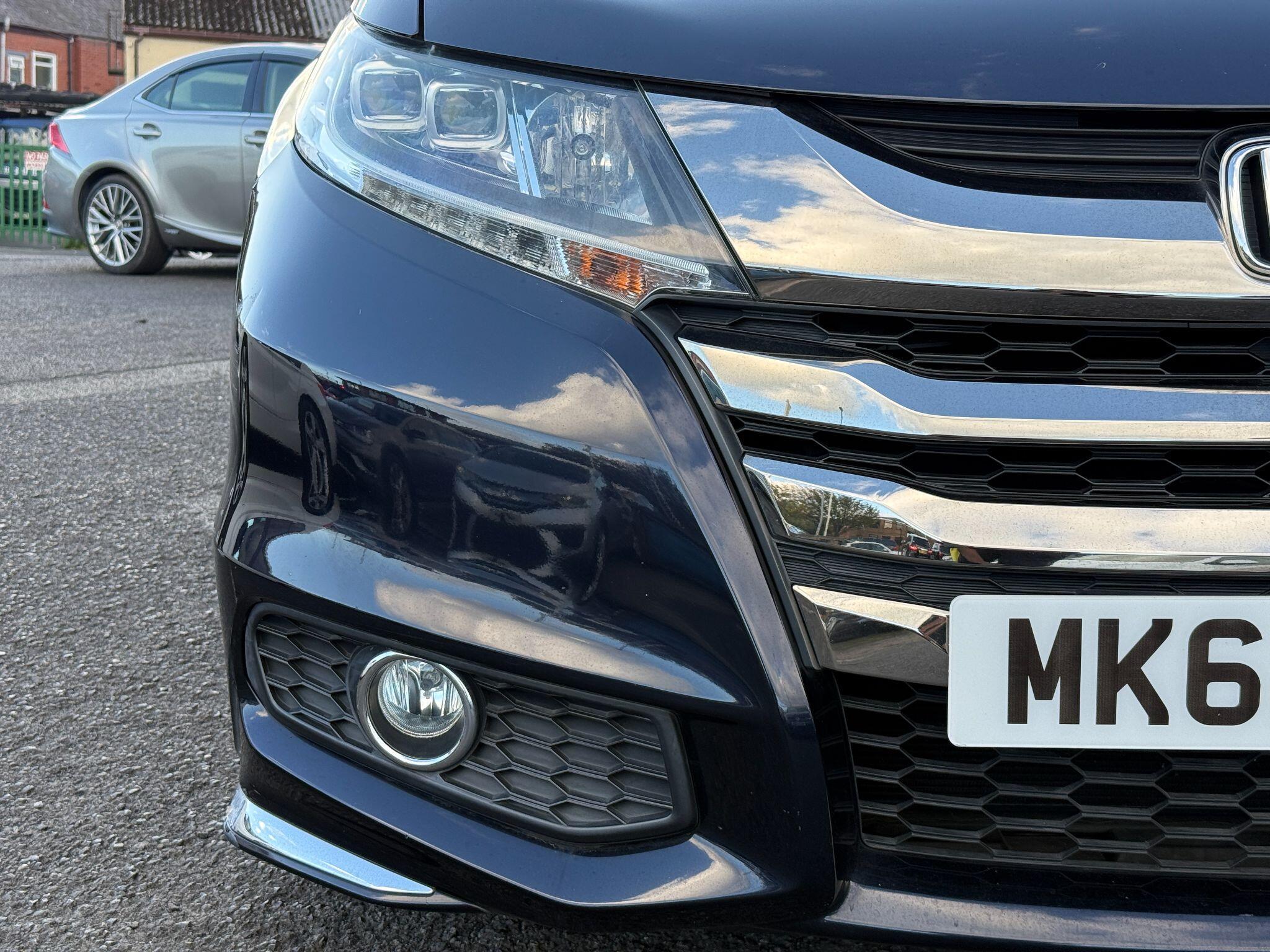 Honda Odyssey - Image 12