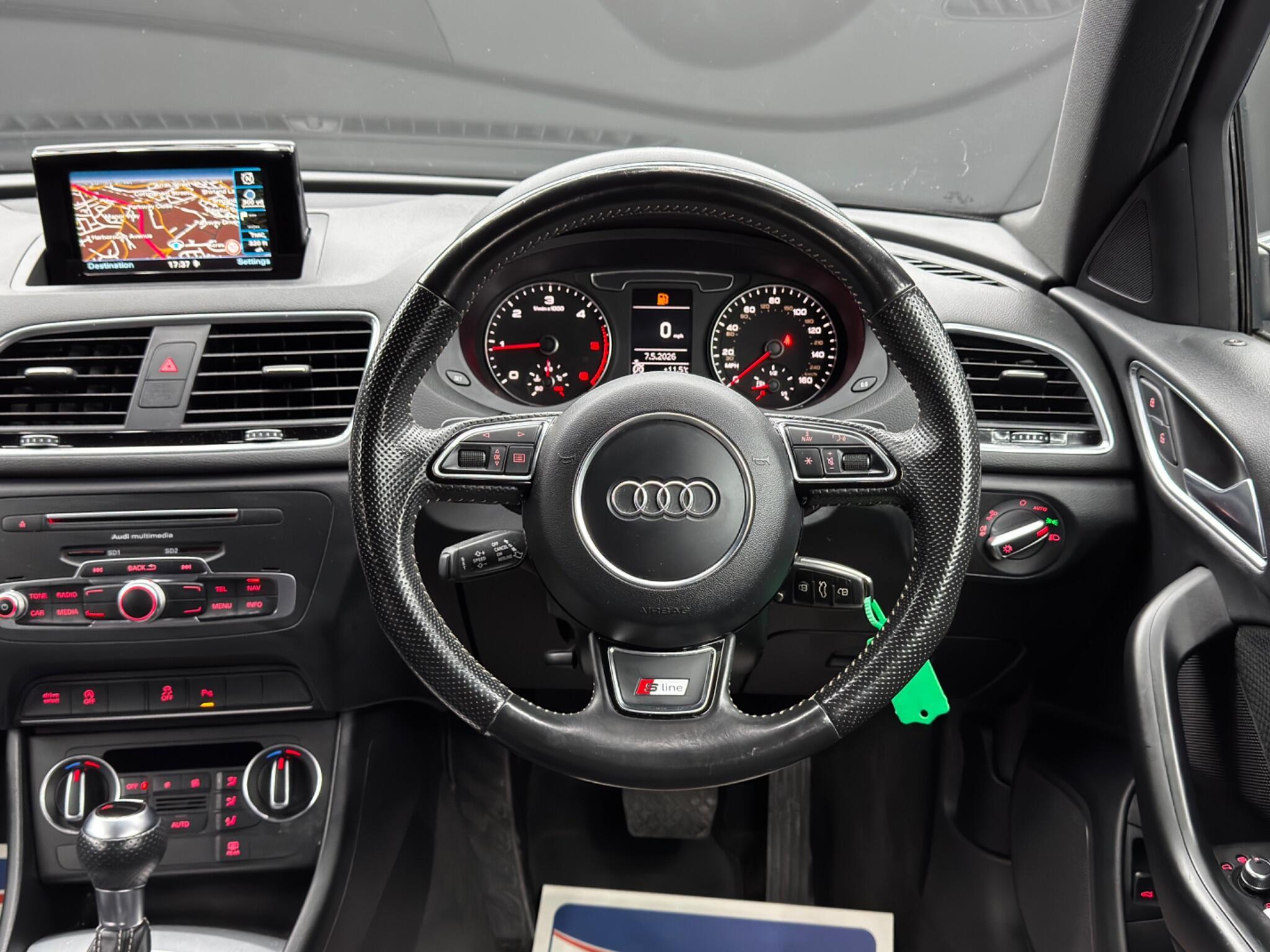 Audi Q3 - Image 17