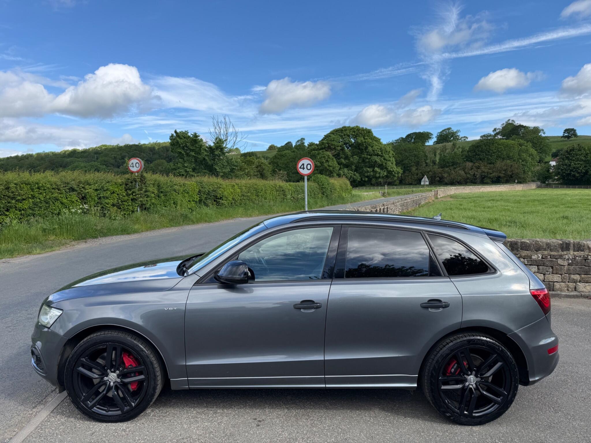 Audi SQ5 - Image 9