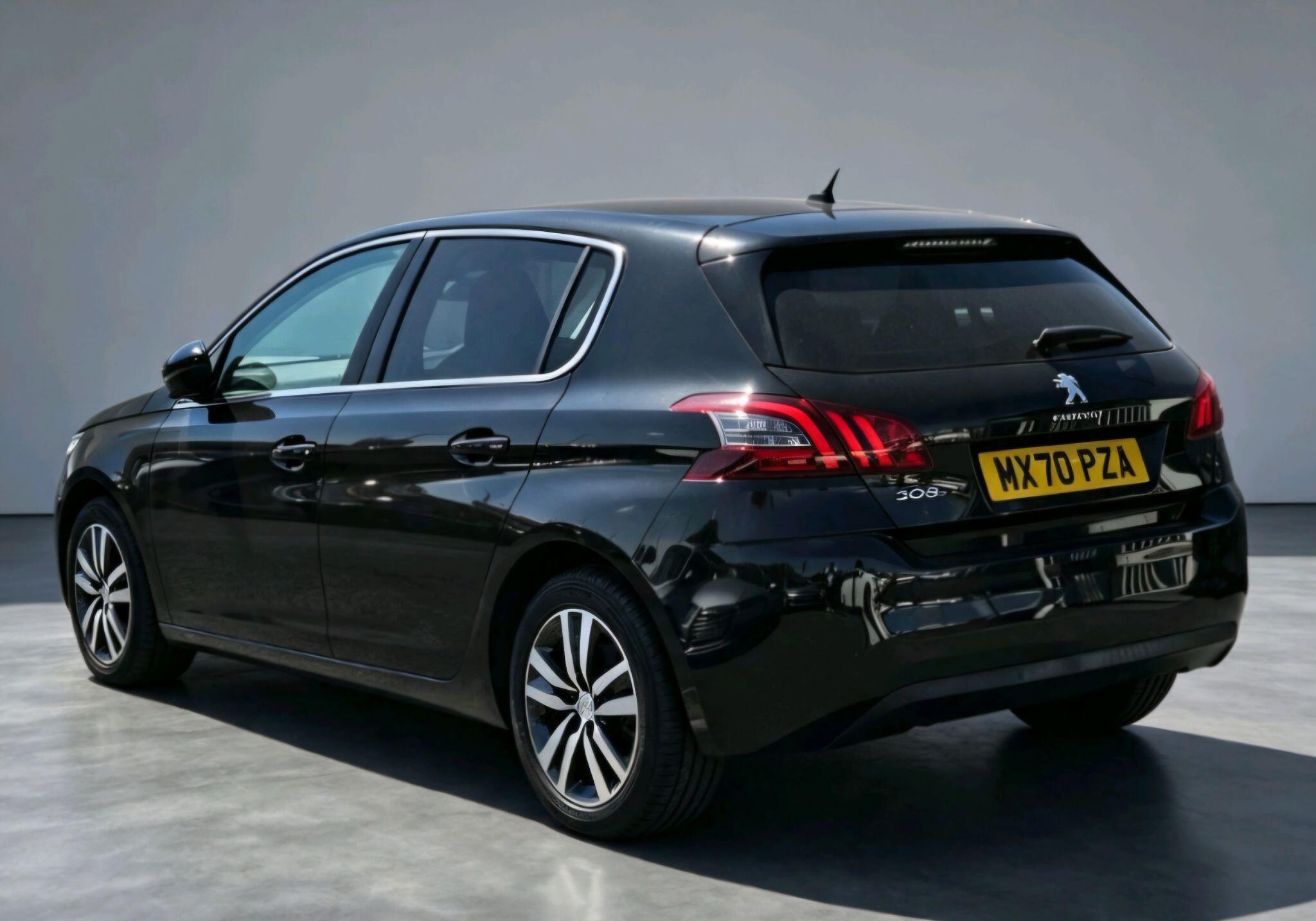 Peugeot 308 - Image 7