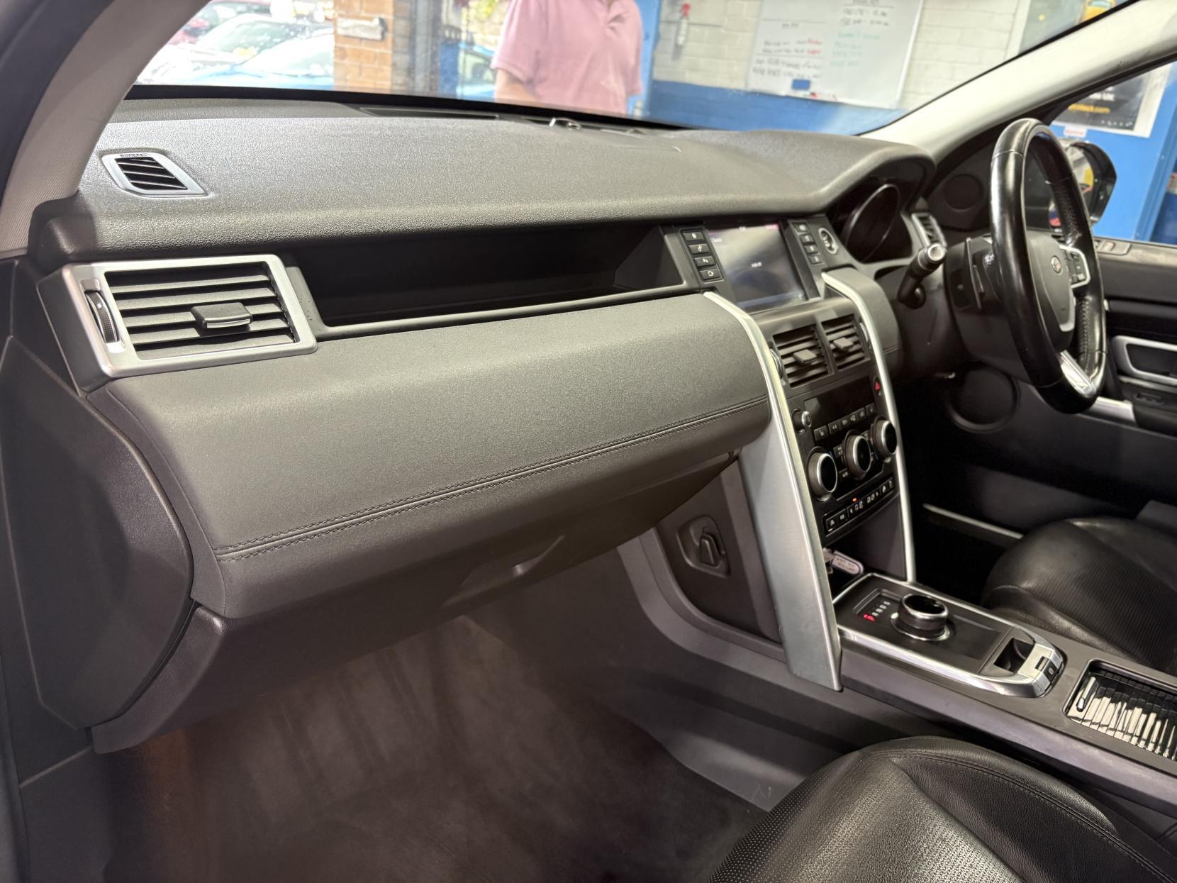 Land Rover DISCOVERY SPORT - Image 20
