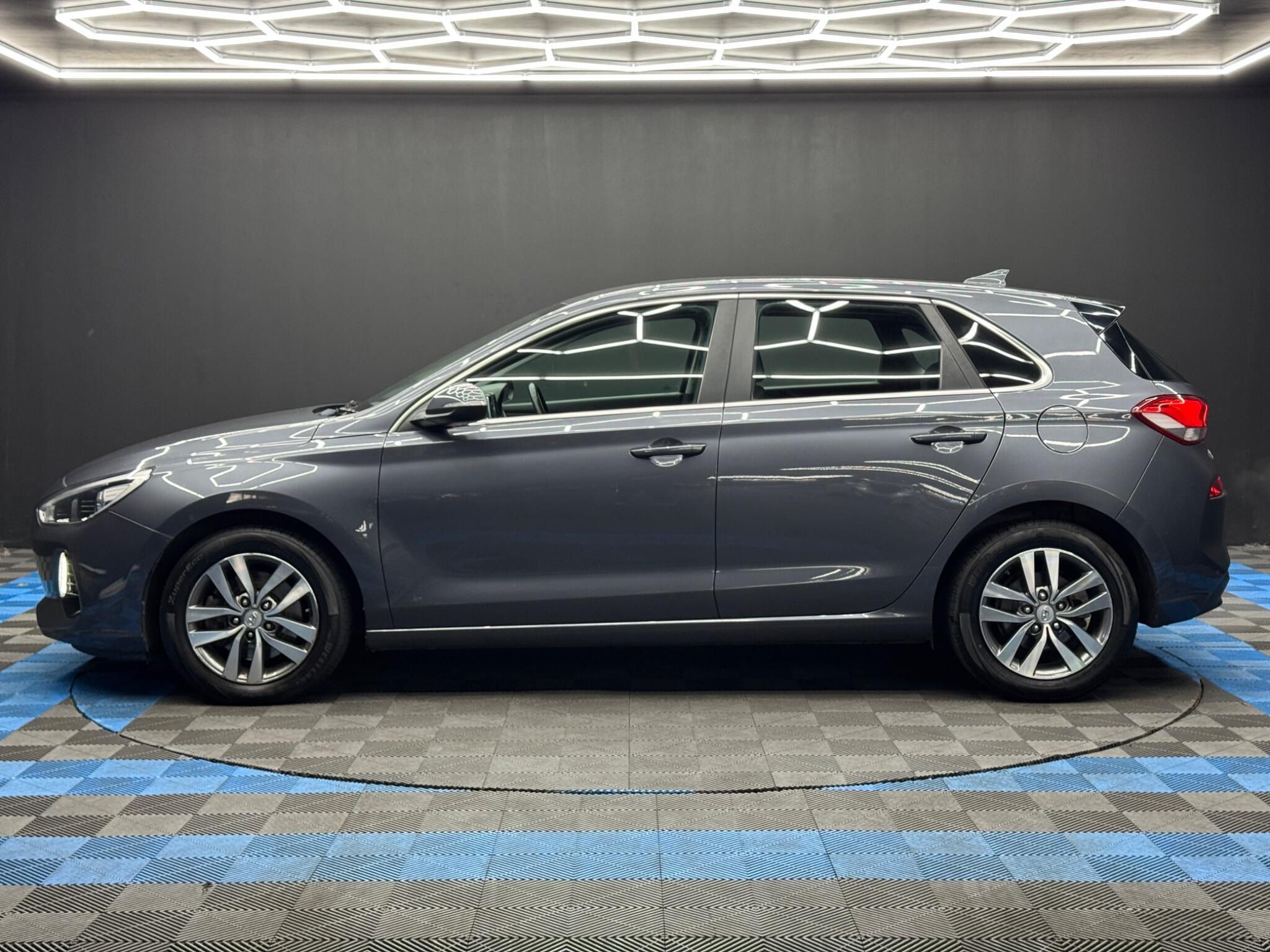 Hyundai i30 - Image 8