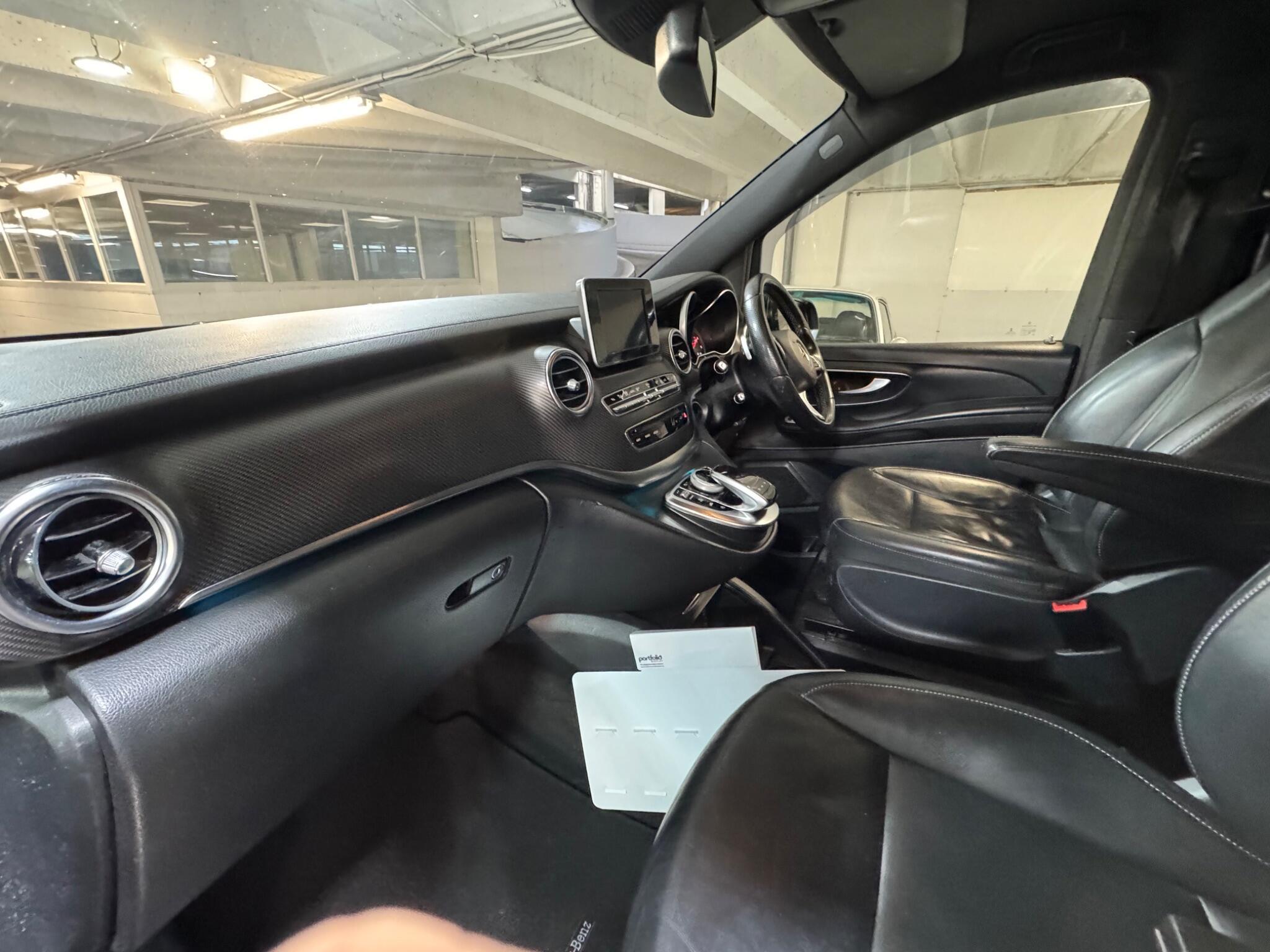 Mercedes V Class - Image 11