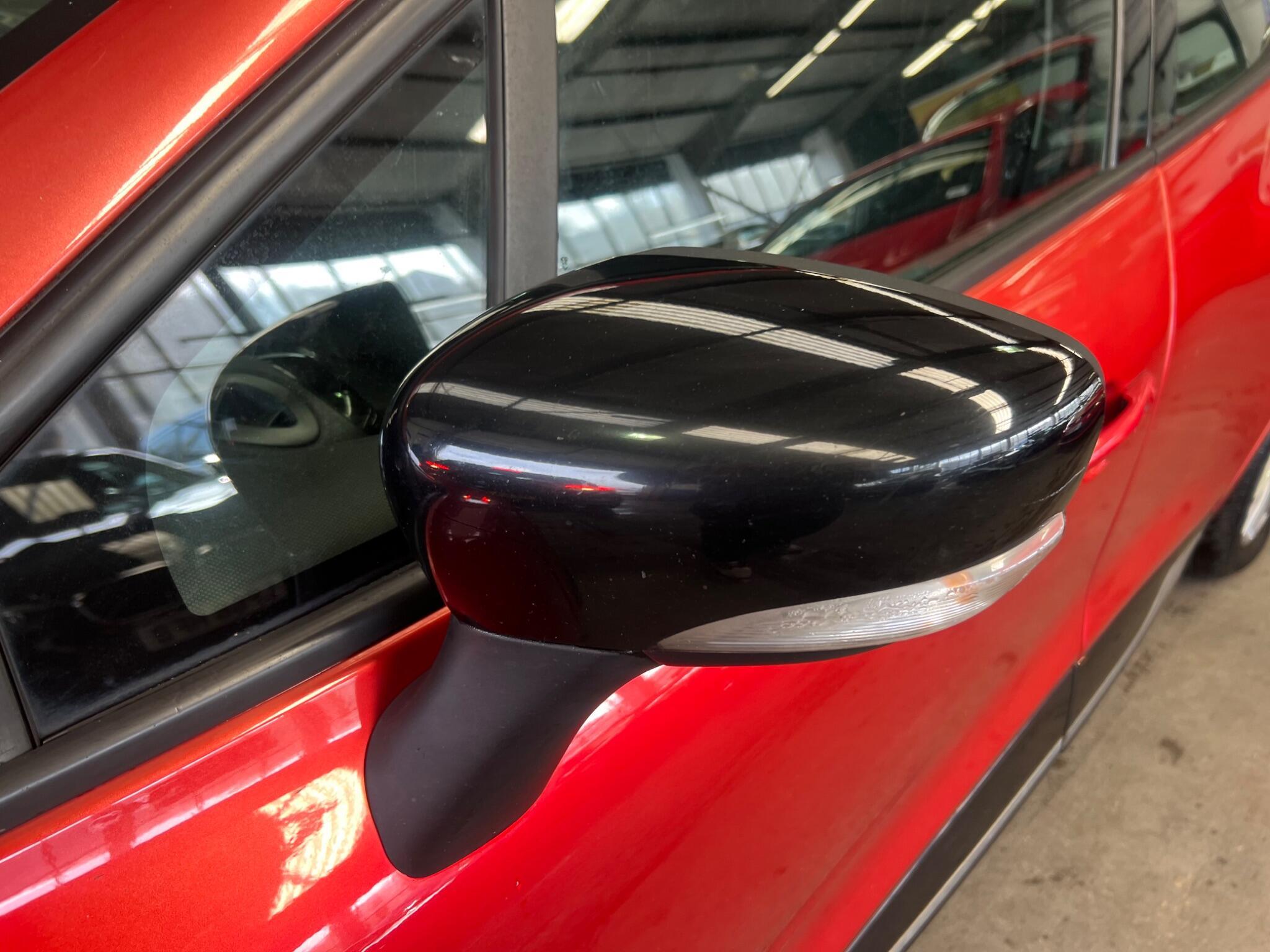 Renault Clio - Image 22